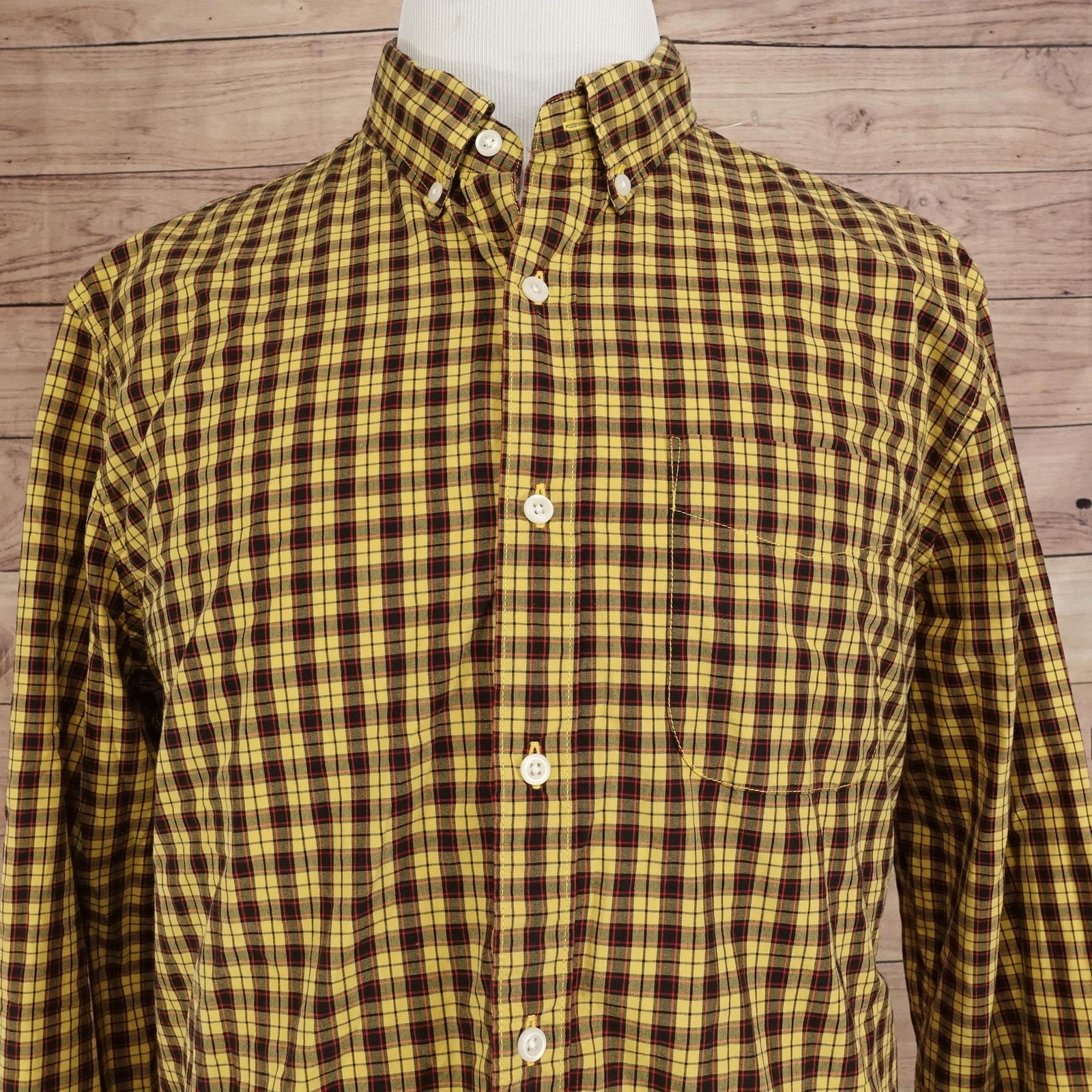 American Eagle Outfitters Shirt Mens XL Yellow Plaid Long Sleeve Button-Up