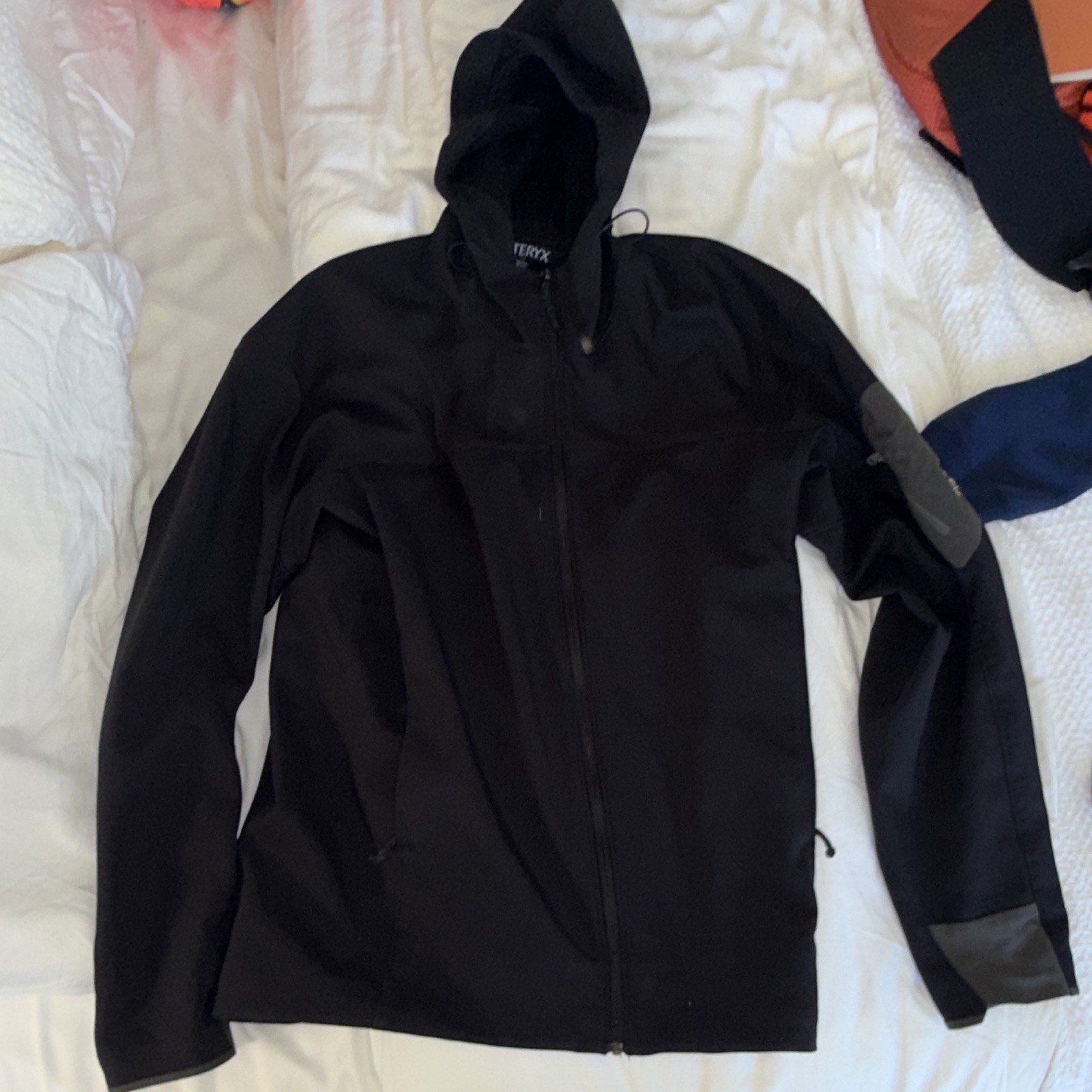 Arc’teryx Mens XL Black Hooded Full Zip Jacket Regular Fit
