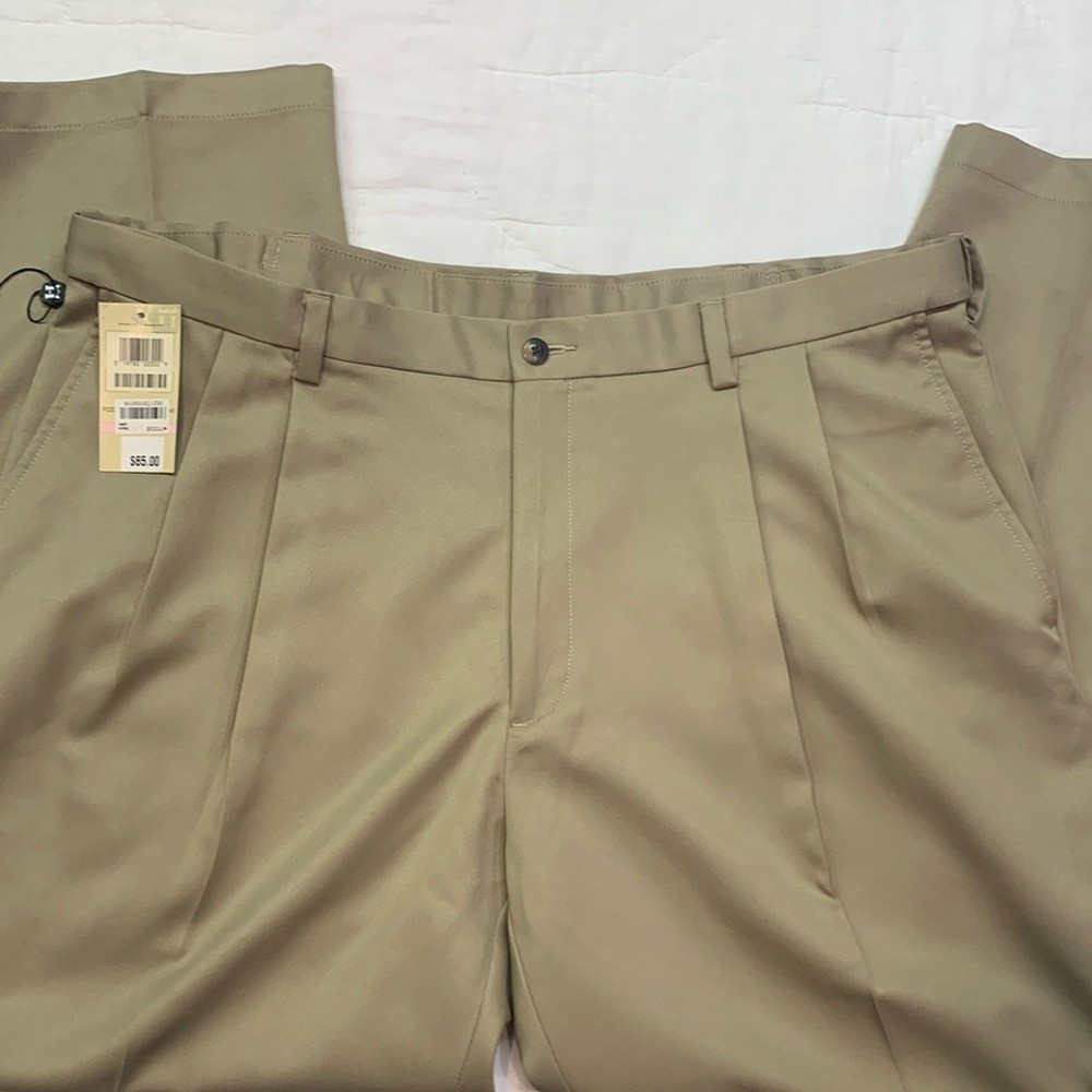 Haggar Men’s Cool 18 Pro Tan Pleated Front Dress Pants Size 40×29 NWT