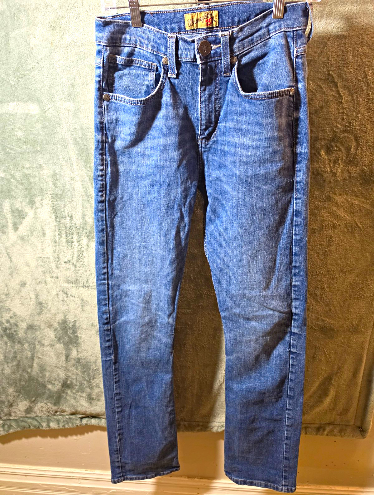 Wrangler 20X Style 42 Men’s Slim Straight Stretch Jeans 28×36 Medium Wash
