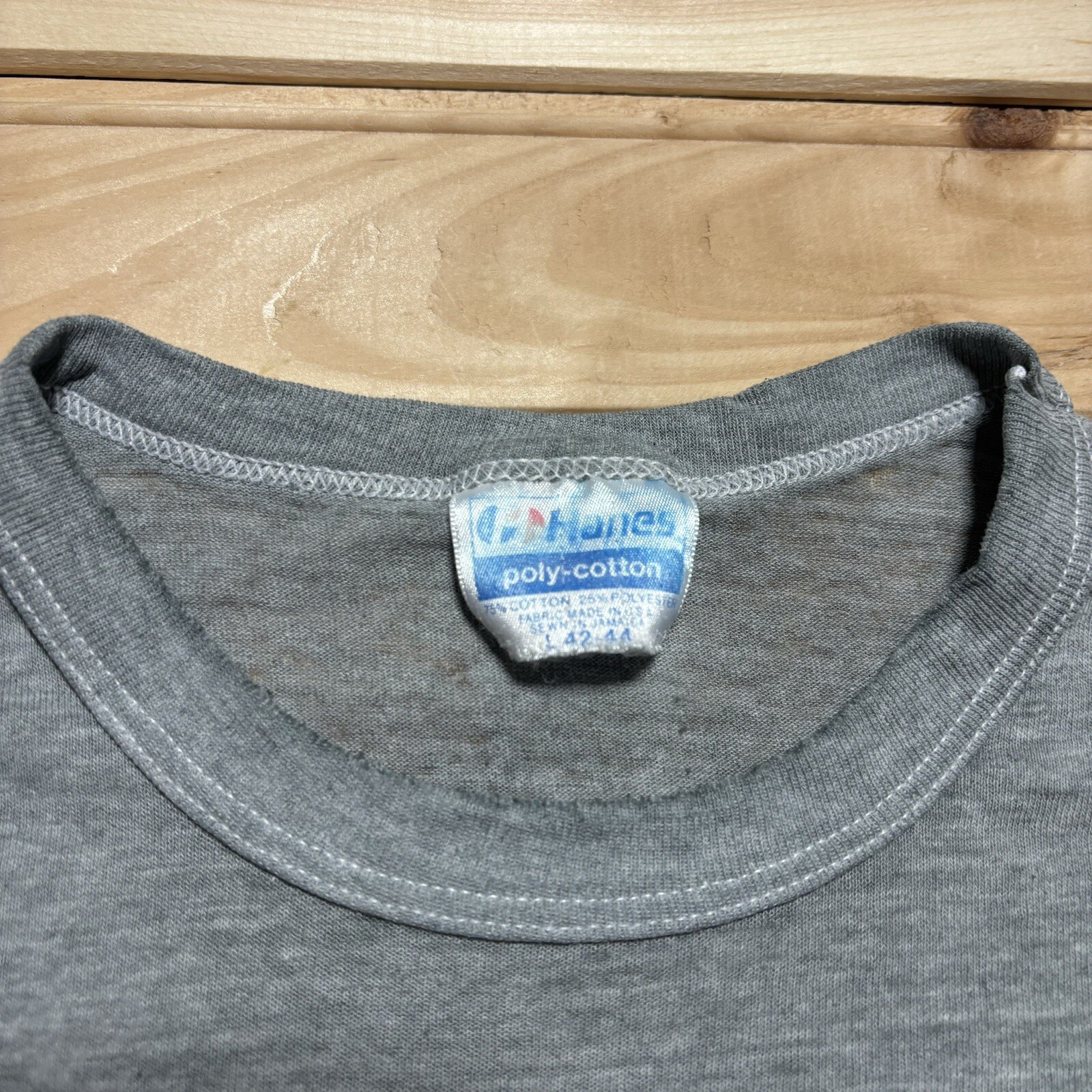 Vintage 80s Wright State University Total Fitness Rainbow Paper Thin Shirt – L