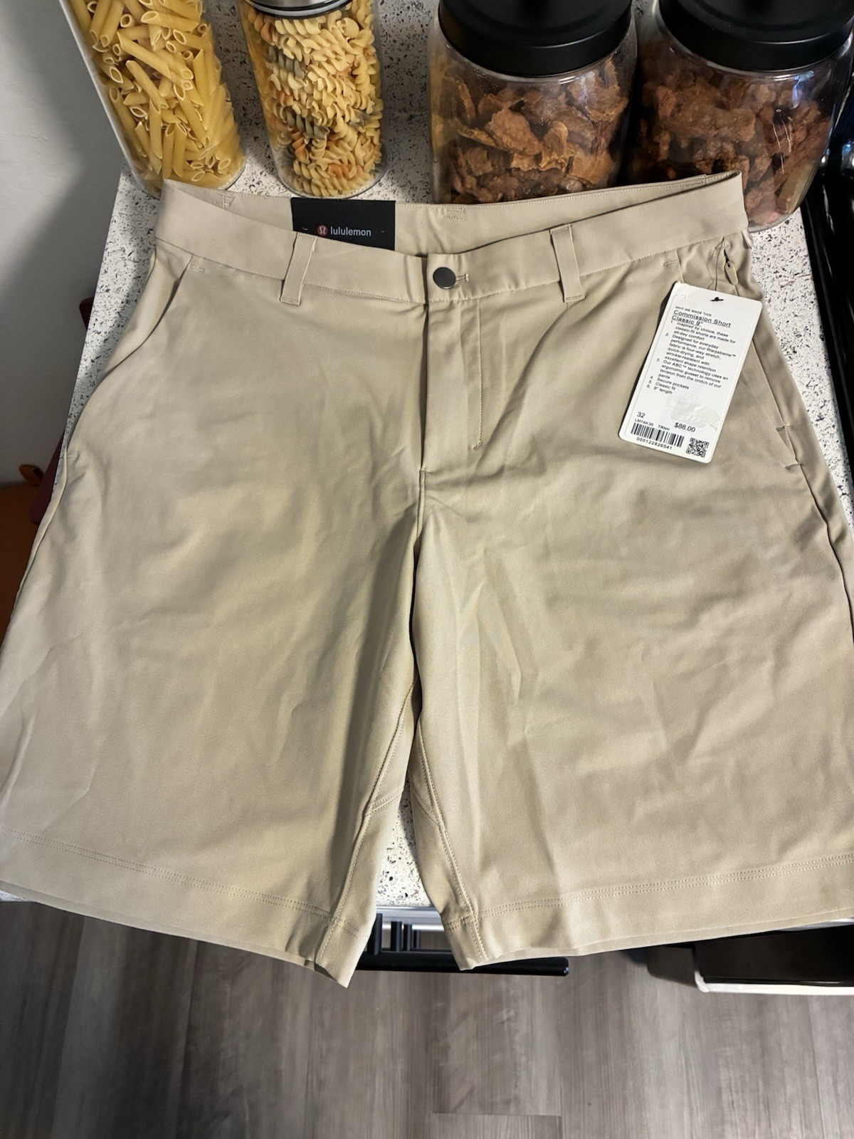 lululemon Commission Short Classic Fit 9″ Beige Warpstreme Stretch Chino