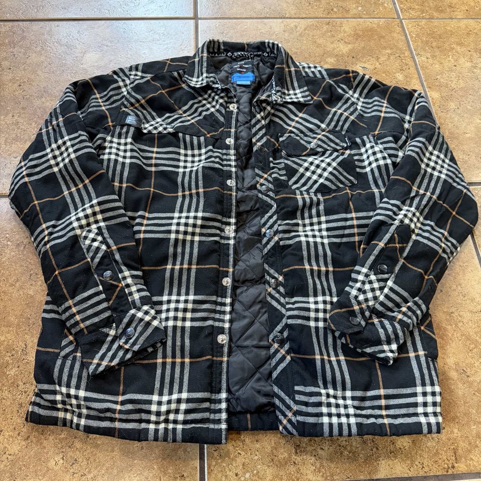 KAVU Jacket Mens Medium Black Plaid Shacket Quilted Quilt Lined Shirt Shacket