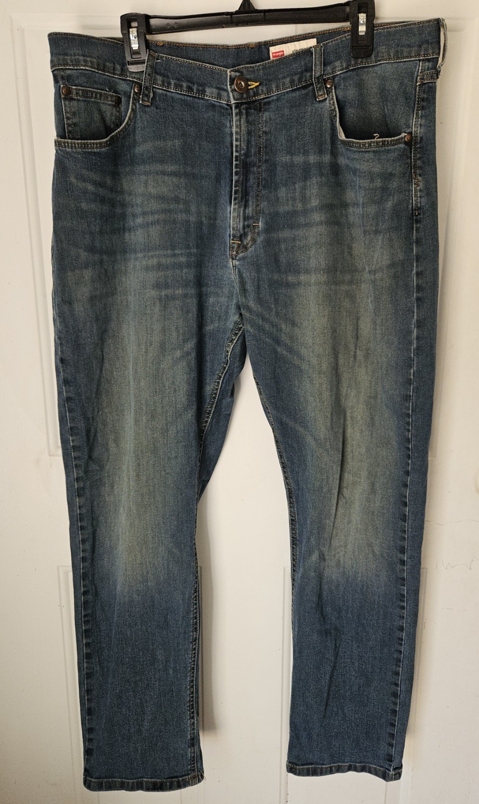 Wrangler Premium Jeans Mens 38×30 Blue Denim Athletic Fit Straight 1090ATWHX