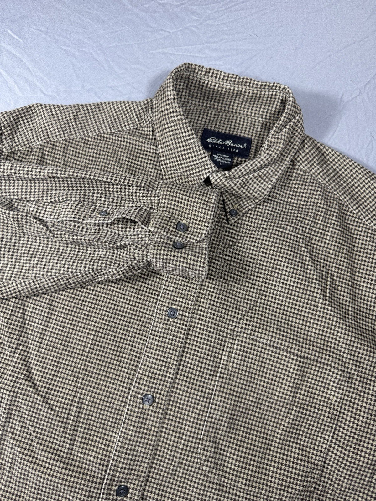 Eddie Bauer Long sleeve Men’s Button Down Shirt 100% Baumwolle Large