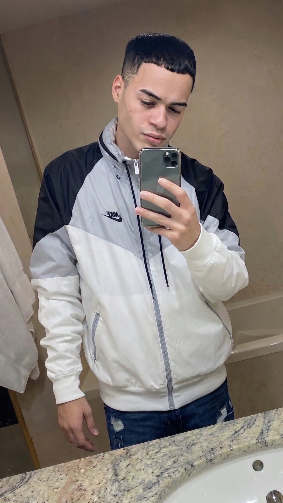 Nike Vintage Rare Windrunner Jacket Windbreaker Nylon Glanz Black White Silver S