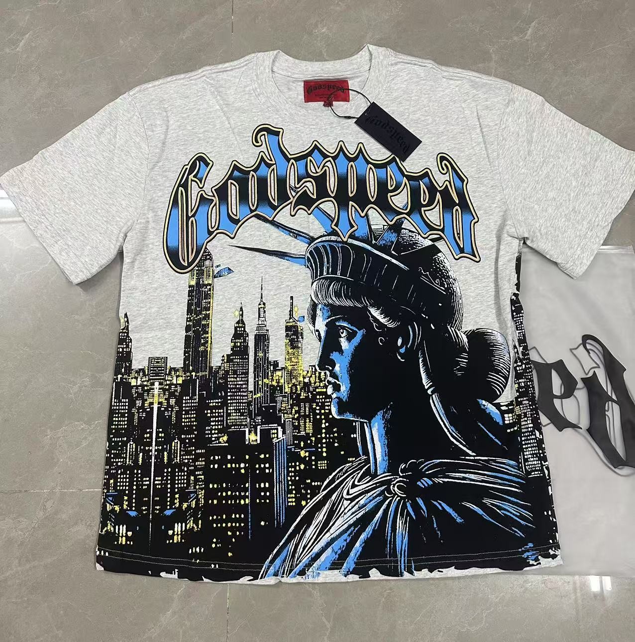 NEW Godspeed Staring at the Statue of Liberty print Tee Mens Short SleeveT-shirt