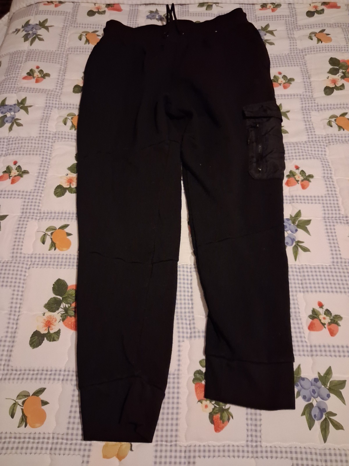 Men’s Black Jogger Pants L 32″ Waist 27″ Inseam Drawstring Elastic Cuffs