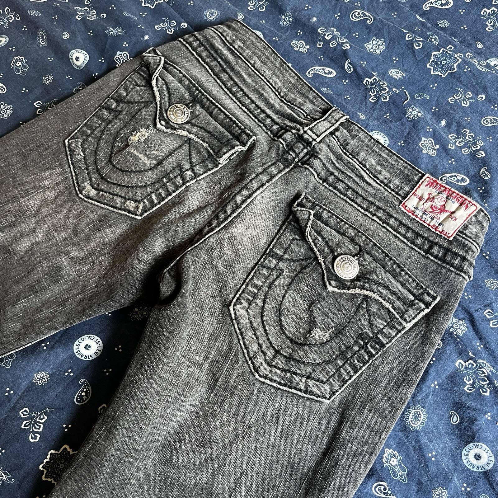True Religion made in USA Slim Fit Mid Rise Straight Light Wash Gray Denim Jeans