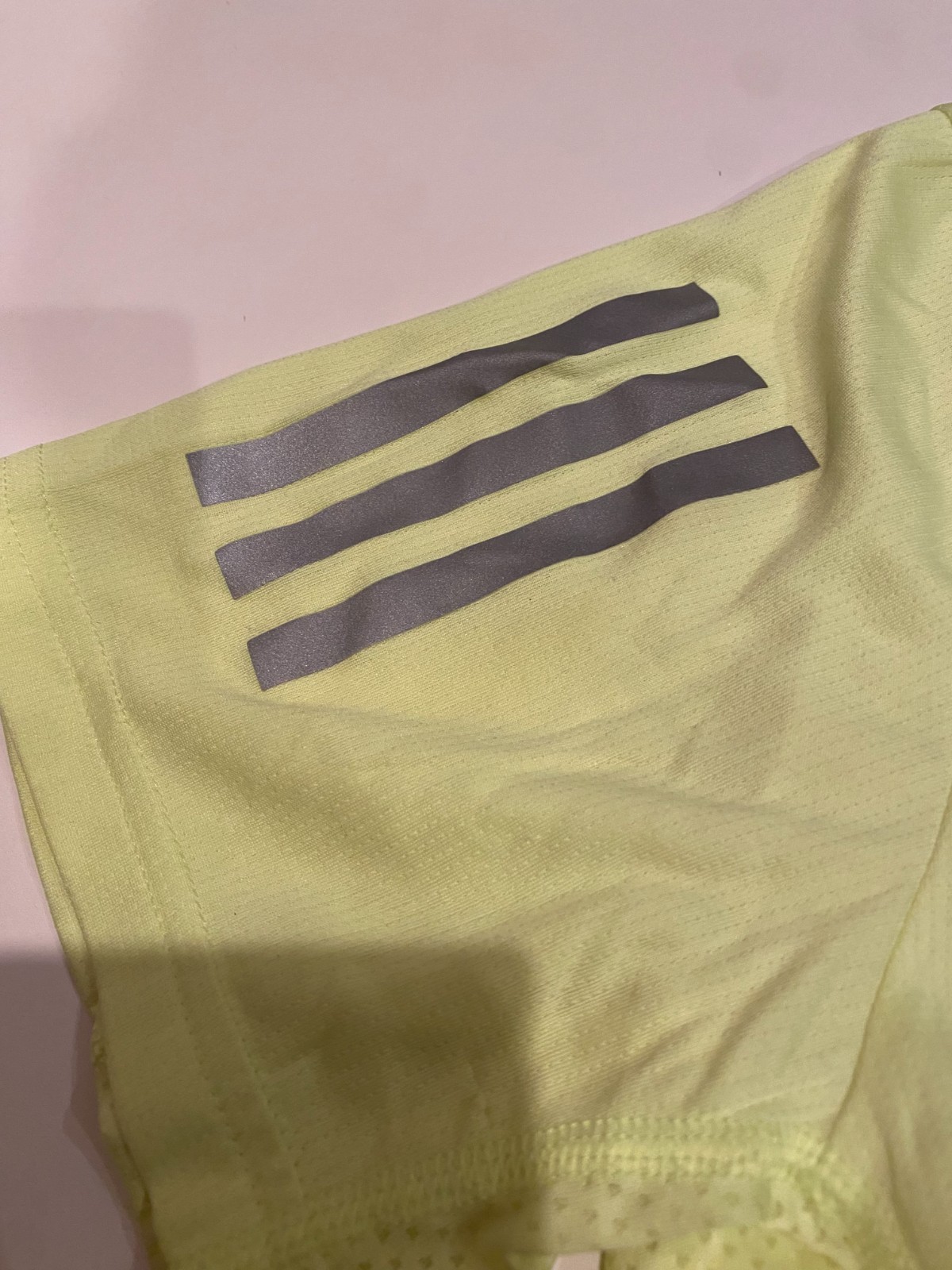 Used ADIDAS T SHIRT DX1316 XS EXTRA SMALL men shirt unknown “neon yellow” shade
