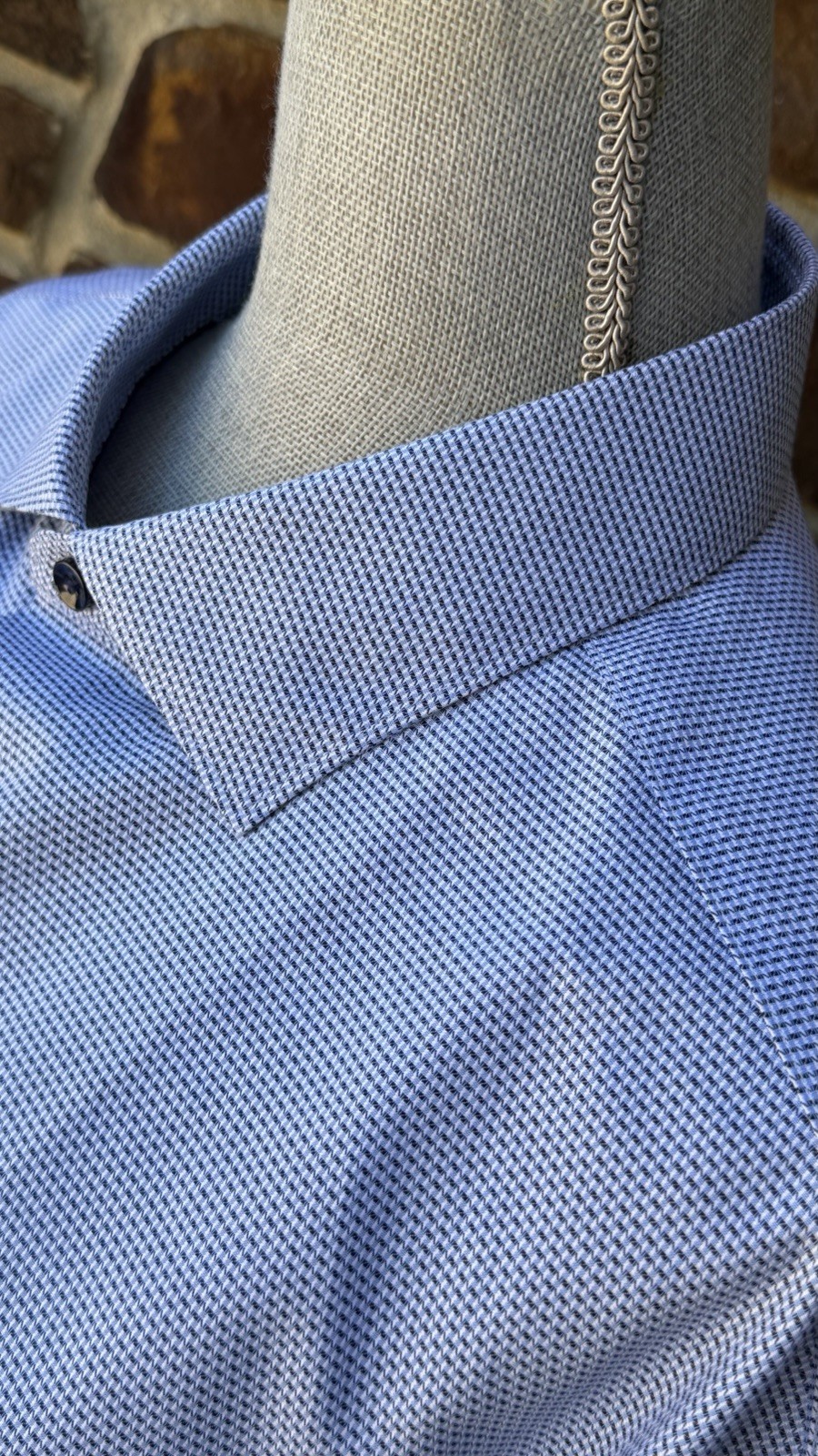 NWOT Charles Tyrwhitt Non-Iron Stretch Texture Shirt Classic Fit 18/36in