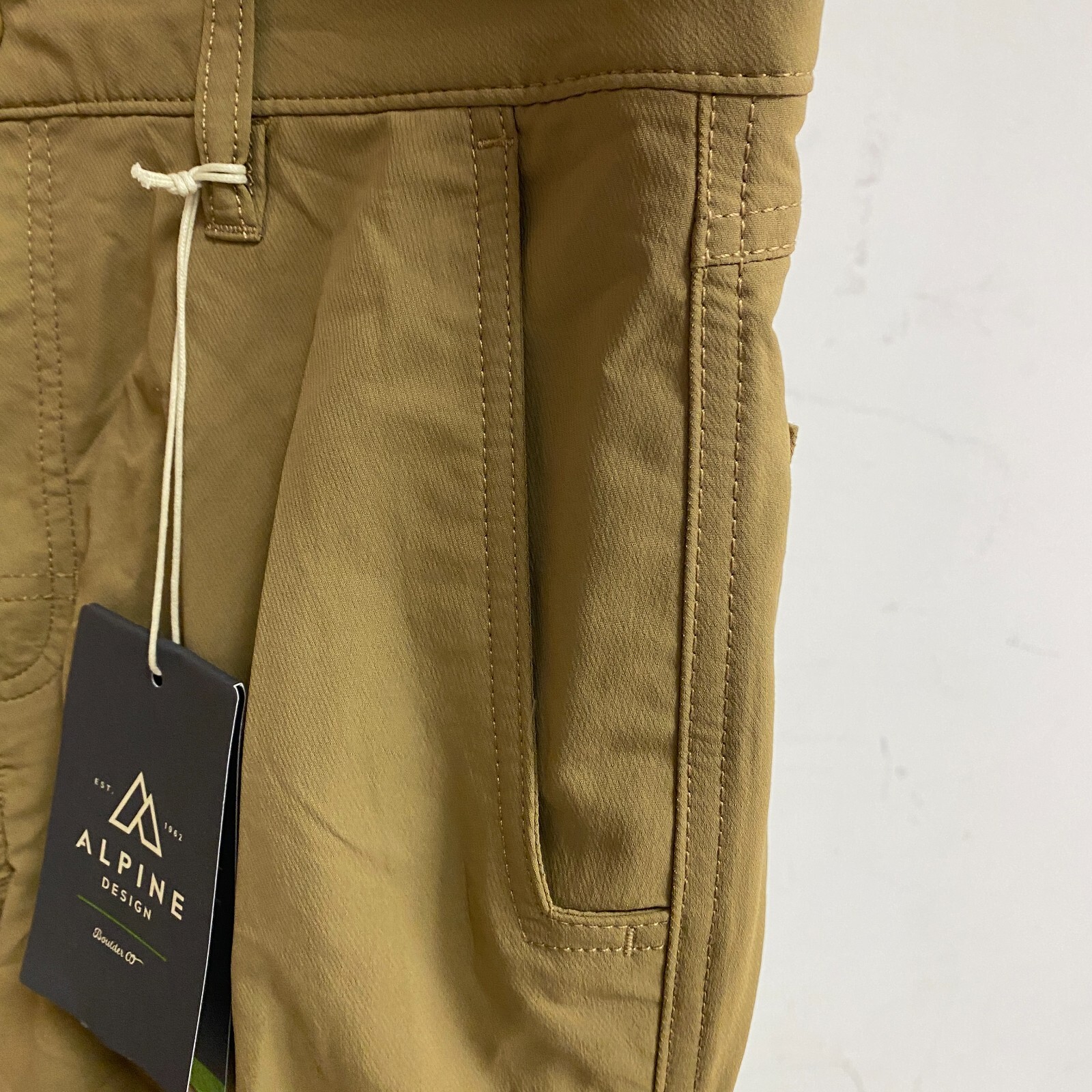 Alpine Design Men’s M AD Straight Trailhead Tech Pant Ermine Brown ADM20900 New!