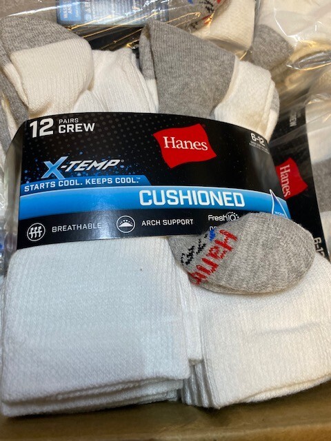 Hanes Men’s 12 Pair X-Temp Cushioned Crew Socks Shoe Size 6-12 White (9609)