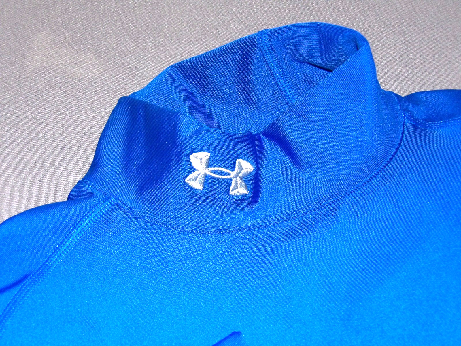 Under Armour Cold Gear Mock Compression Long Sleeved Athletic Shirt Men’s Medium