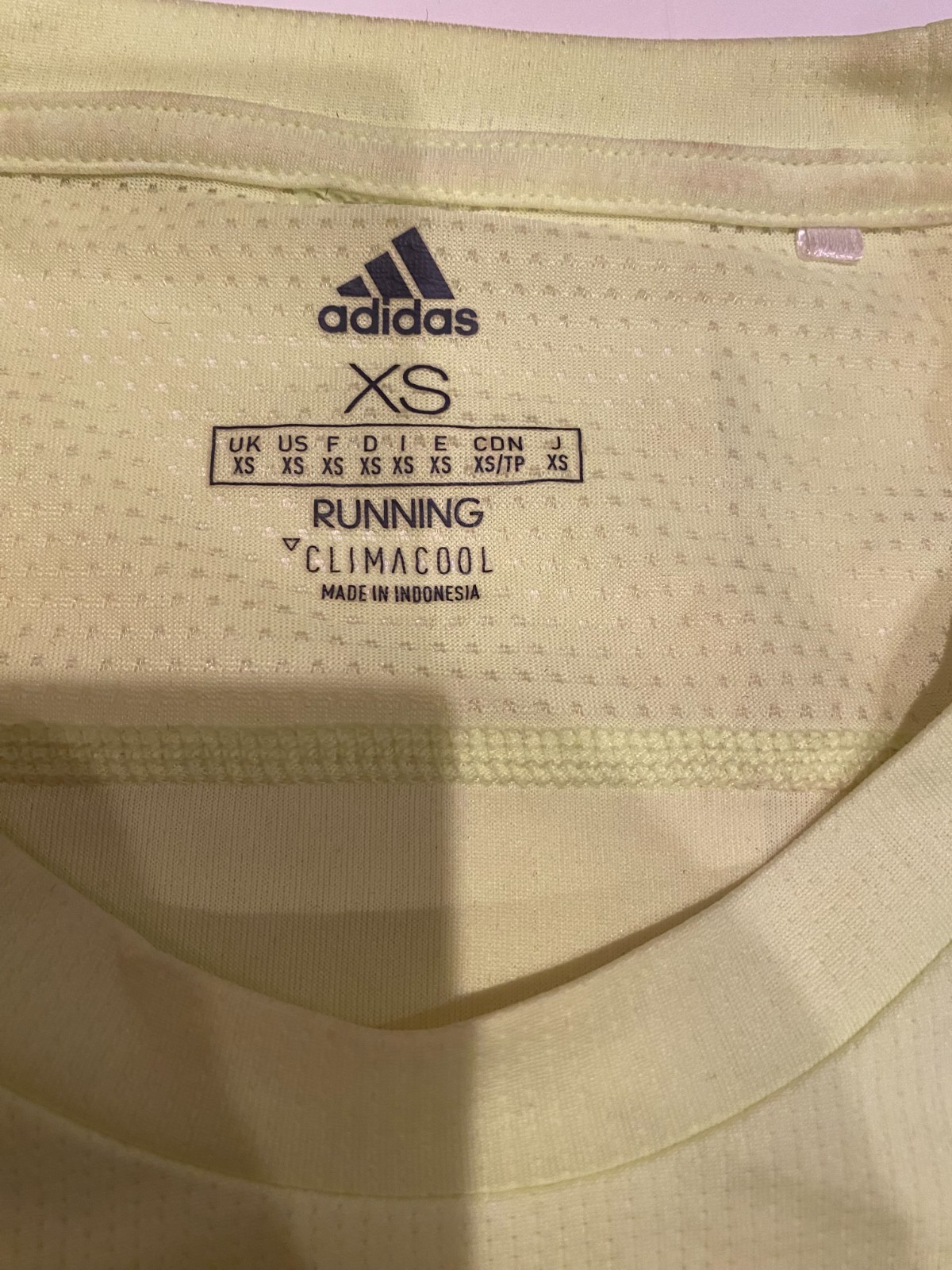 Used ADIDAS T SHIRT DX1316 XS EXTRA SMALL men shirt unknown “neon yellow” shade
