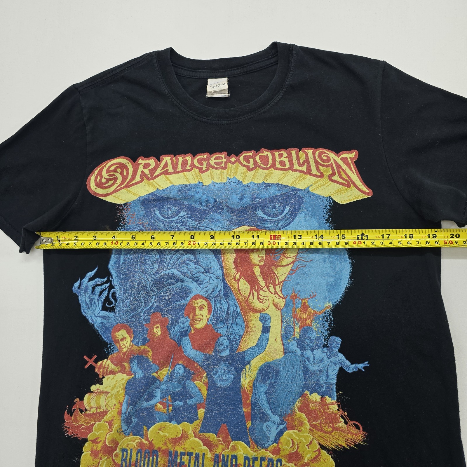 Gildan Mens Black Graphic Heavy Metal Crew Neck T-Shirt Size M EUC