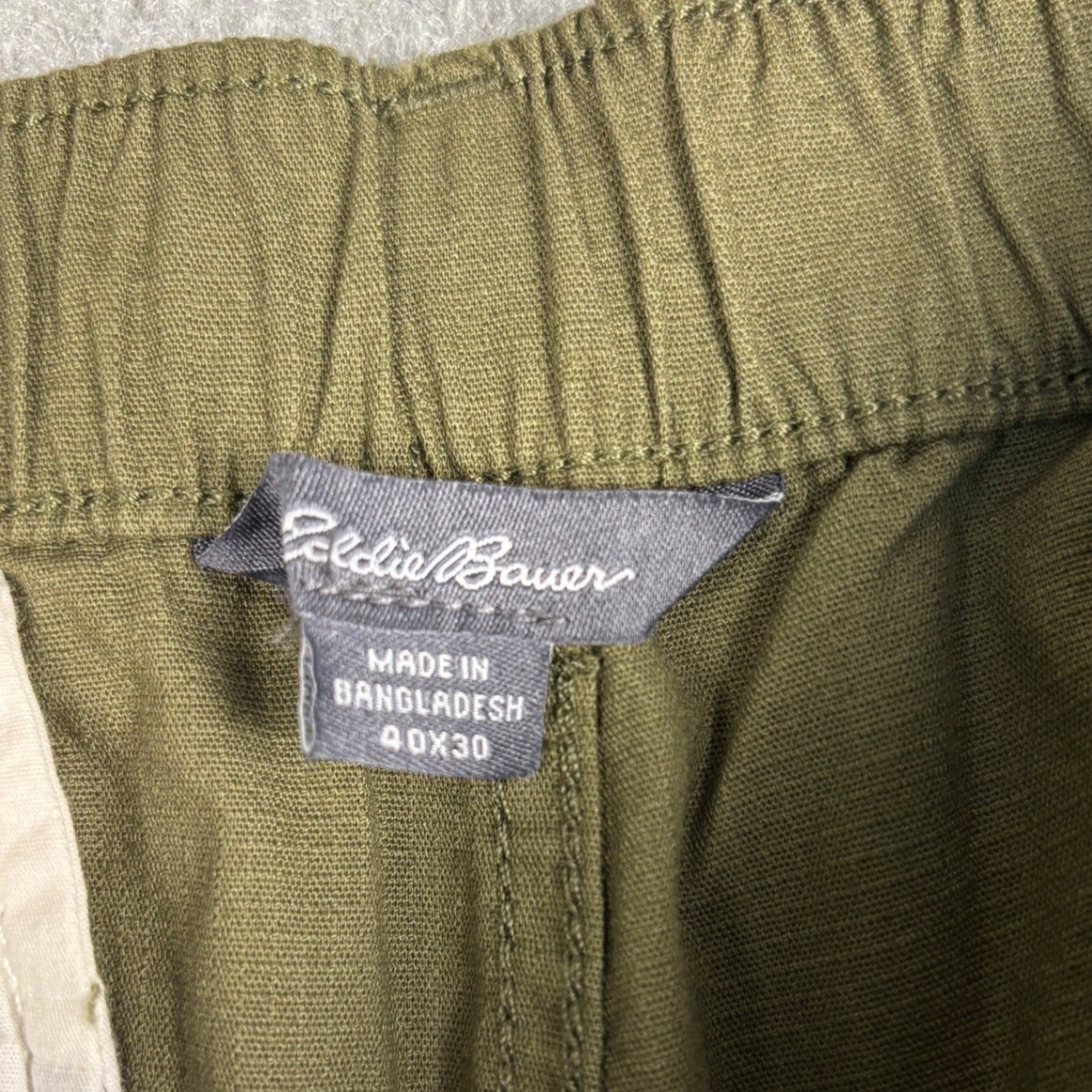 Eddie Bauer Ripstop Pants Stretch Comfort Waist 40×30 Olive Night Green Mens