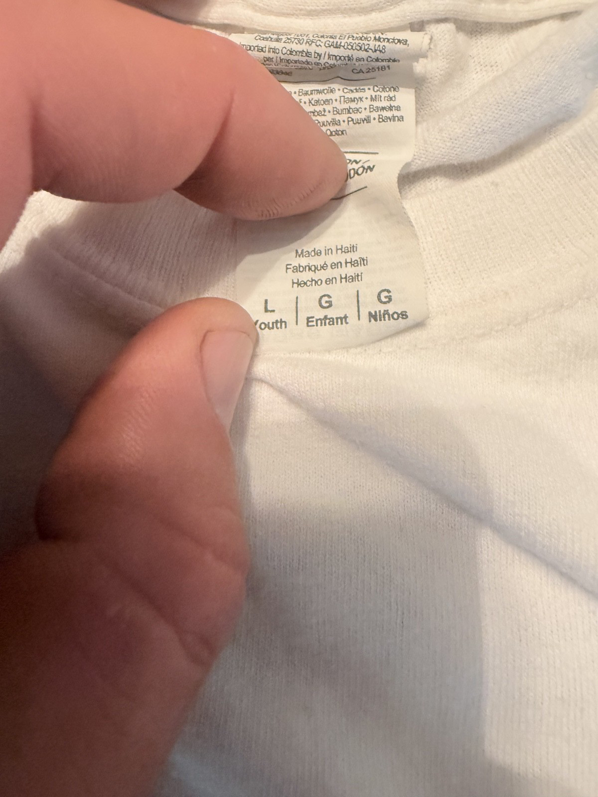 white T-shirt features an Ignite “Hardcore!” graphic SZ LARGE KP30