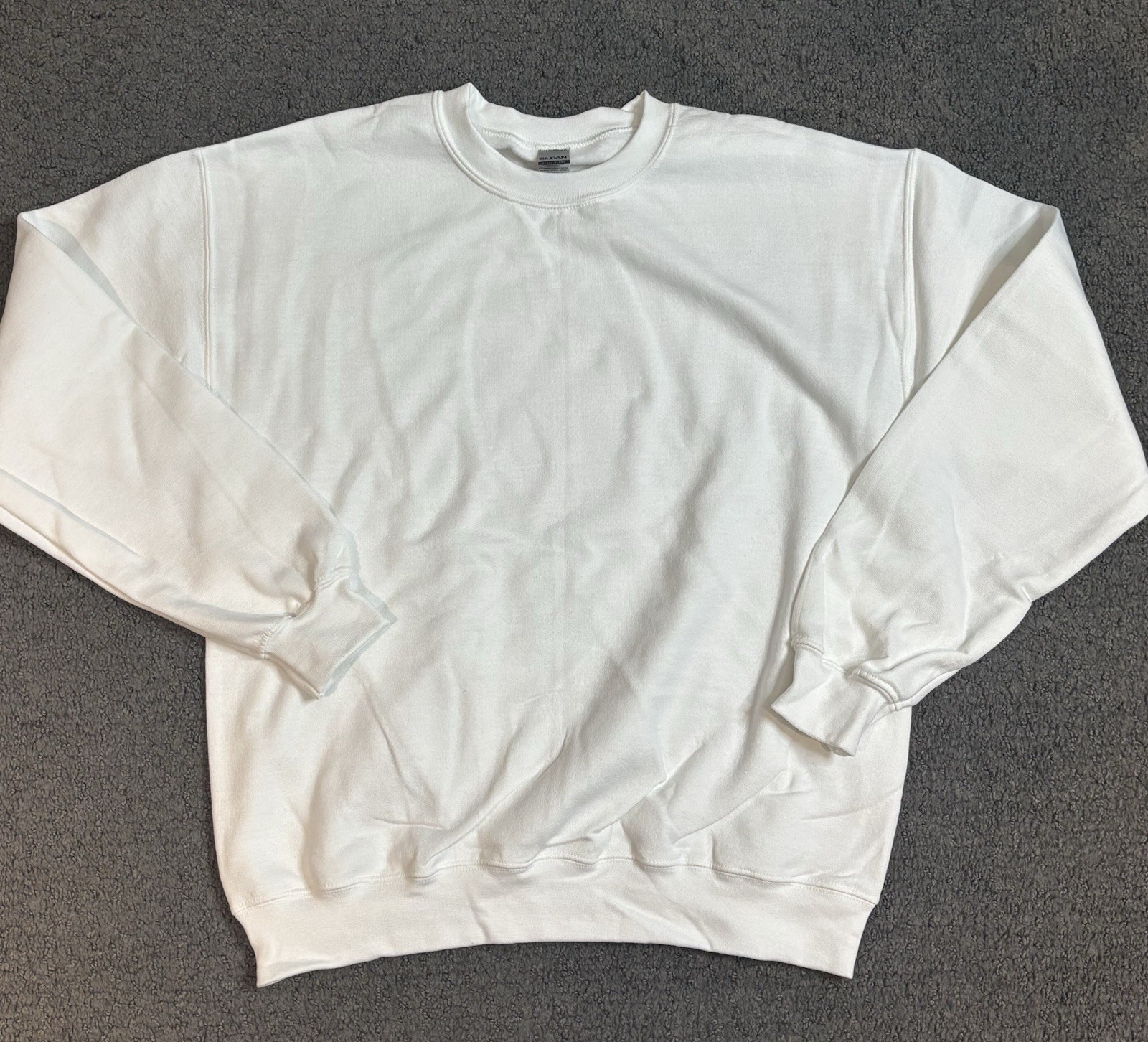 Lot of 5 Gildan Men’s Sweatshirt Crew Neck Heavy Blend 50/50 Fleece G180 Medium