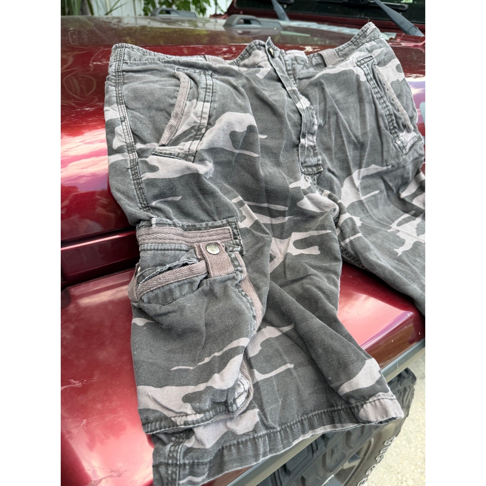 Rogue State Mens Grey Camo Cargo Shorts Size 34 Cotton Utility Tactical Casual