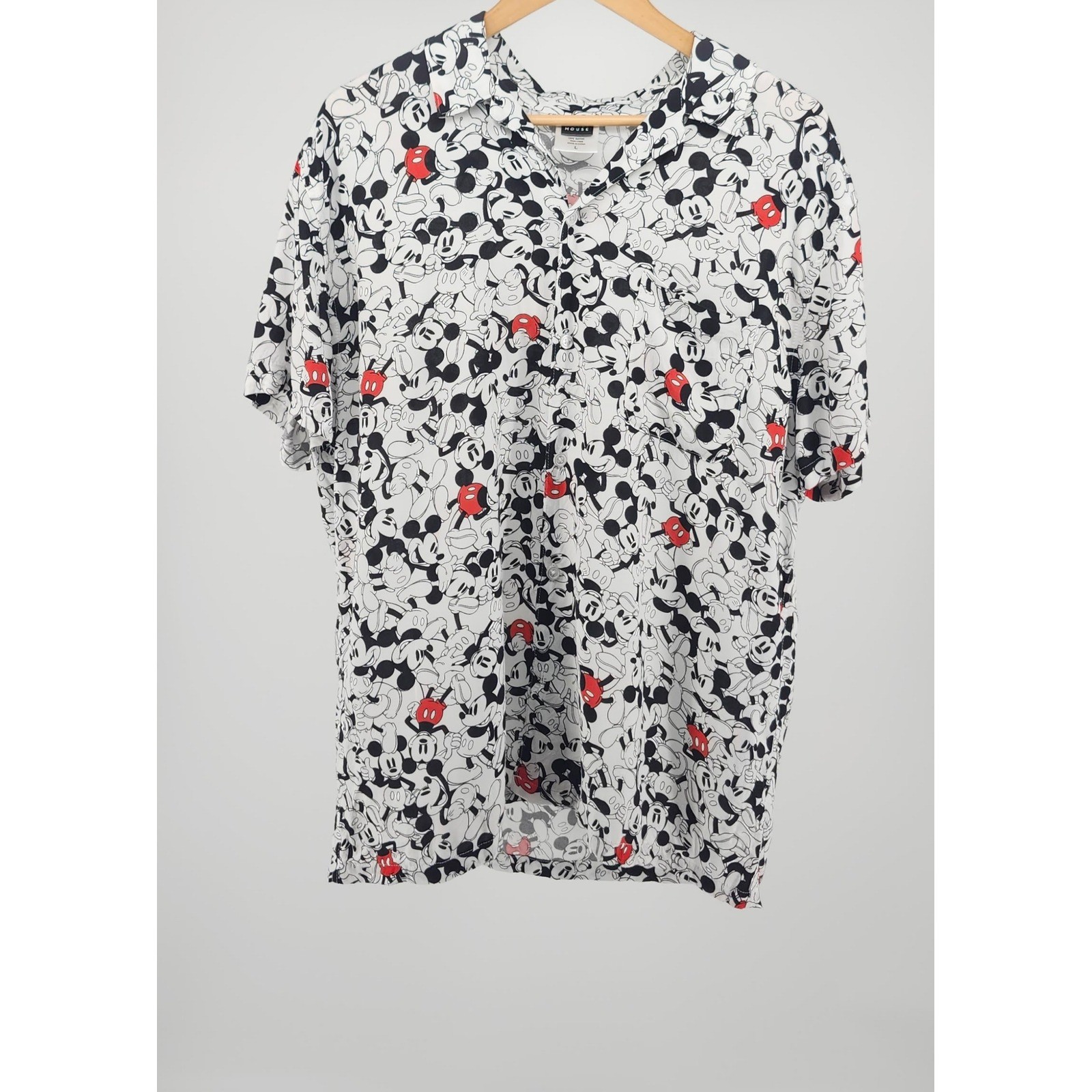 Disney Mickey Mouse Shirt Mens Large Rayon Short Sleeve Button Down