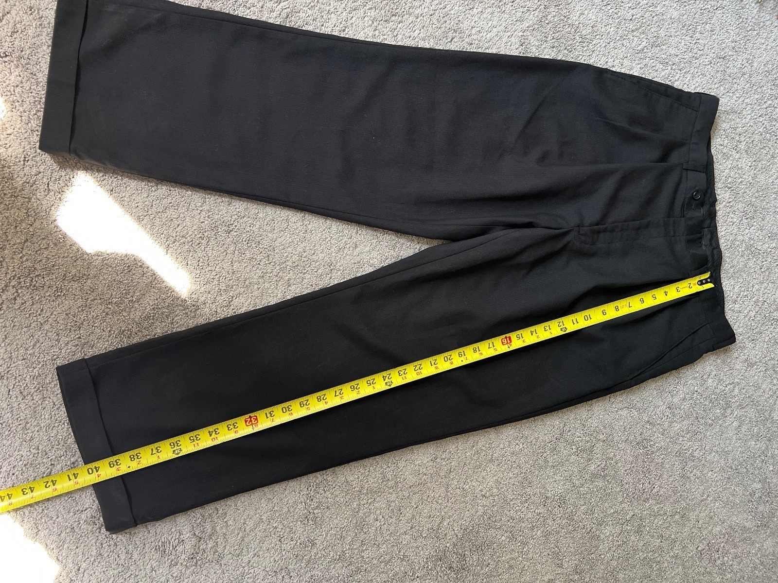 Haggar Men’s Black Pleated Dress Pants 36×30 Classic Fit Cuffed Hem