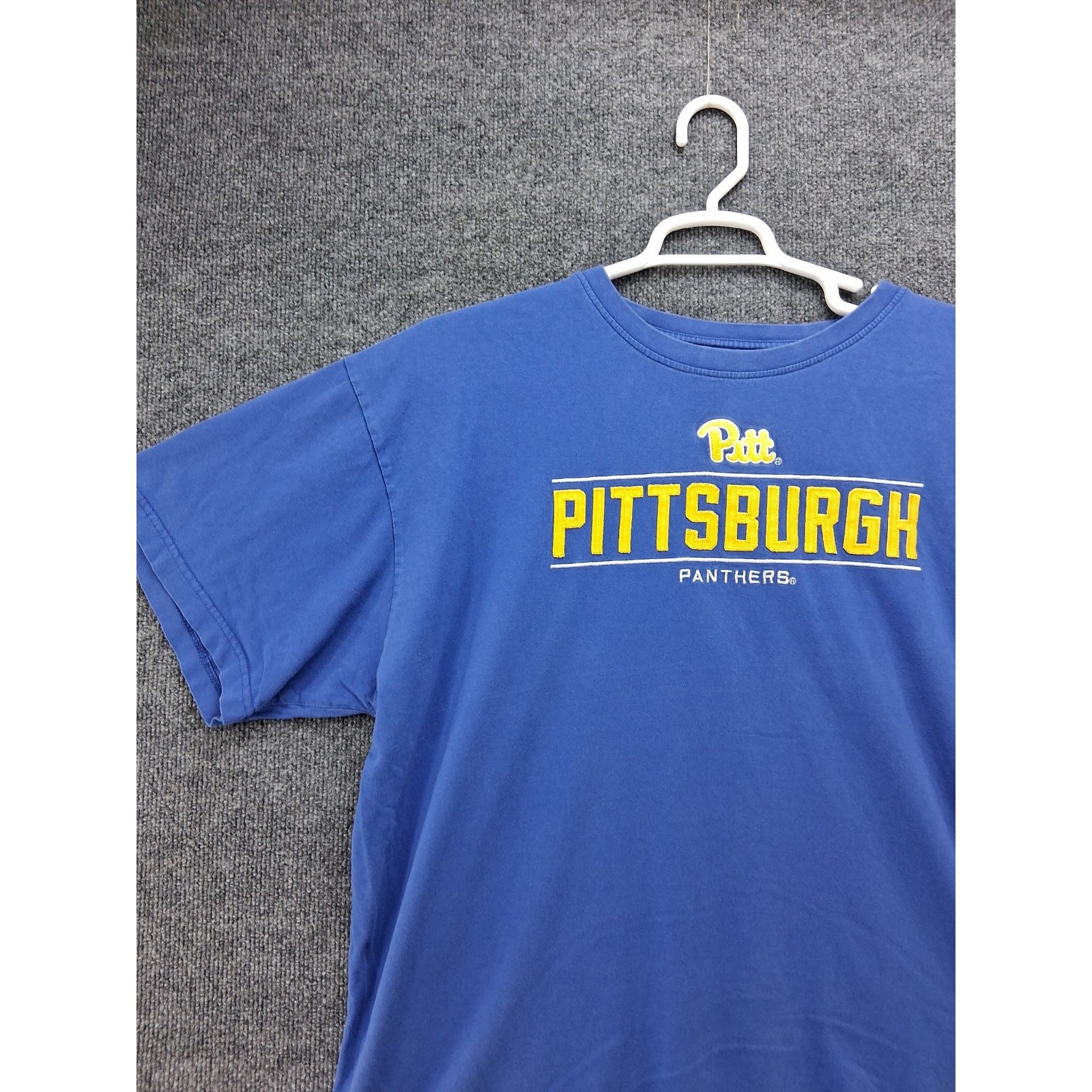 Pitt Panthers Tshirt Mens 2XL XXL Blue Short Sleeve Champion Pittsburgh