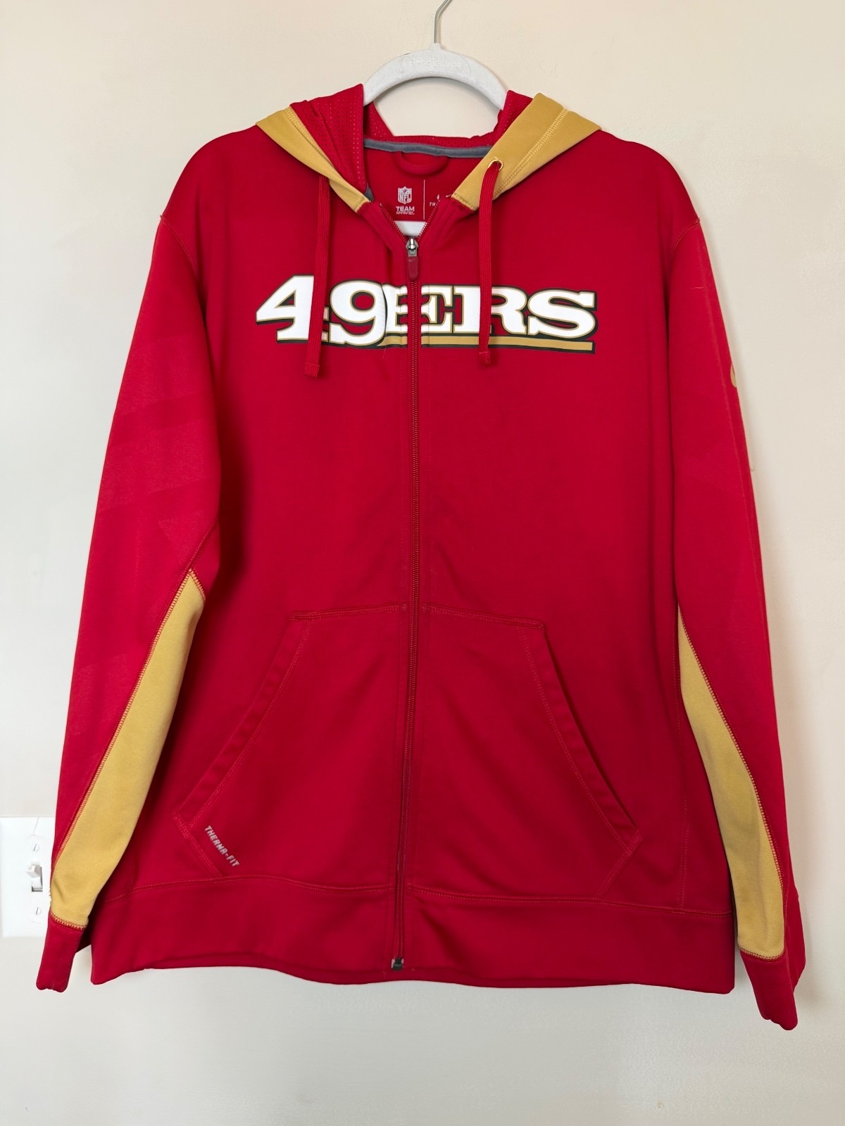 San Francisco 49ers Nike Therma-Fit Red and Gold Full-Zip Hoodie. Size XL