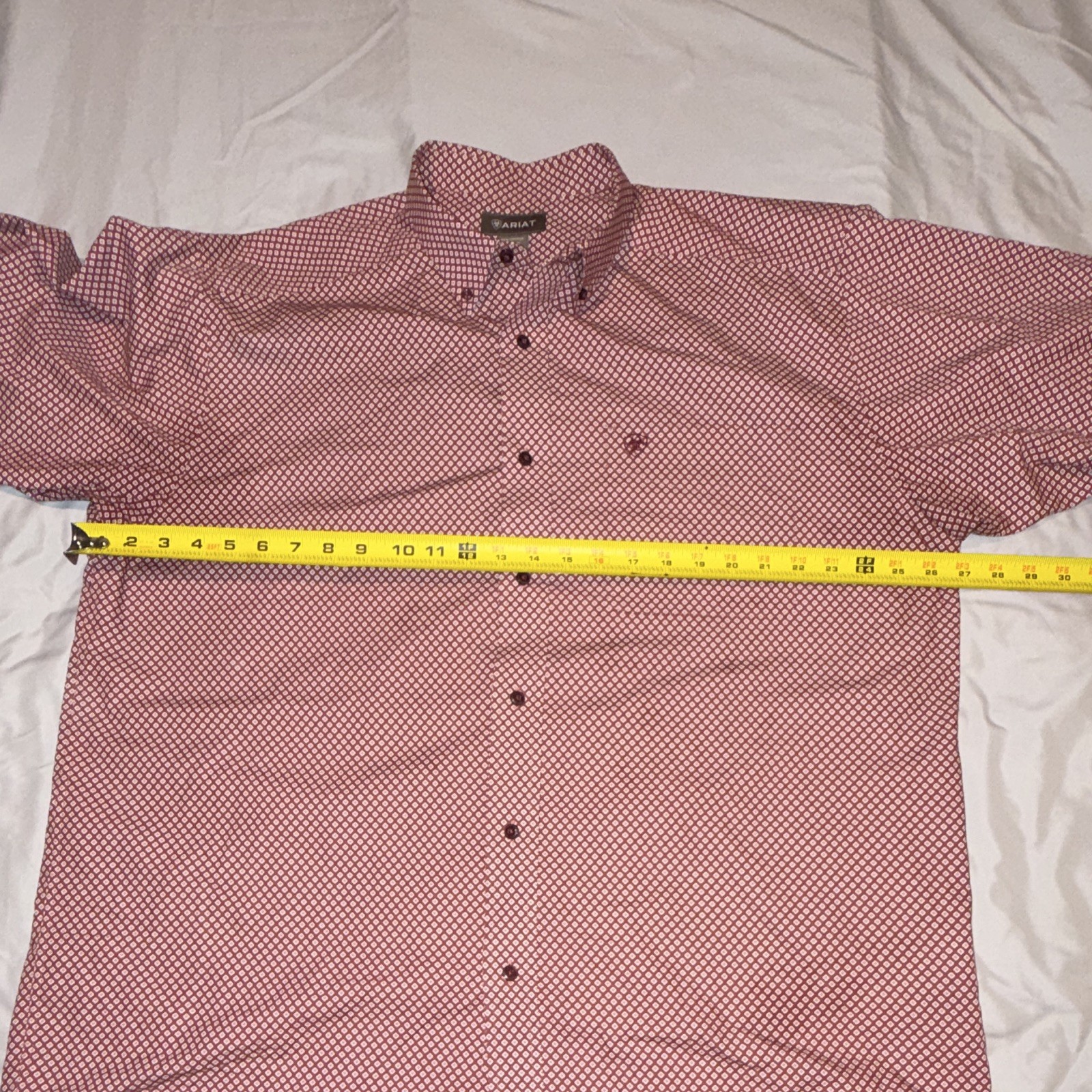 Ariat Men’s Long Sleeve Button-Down Shirt XL Burgundy Geometric Print