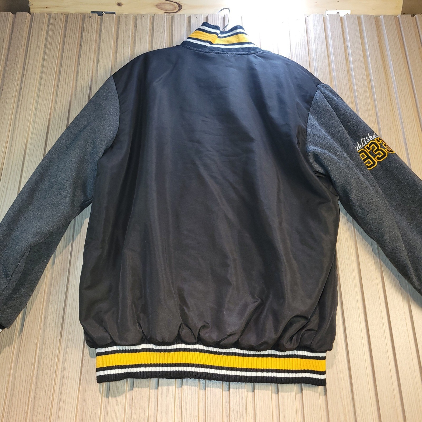 NFL Pittsburgh Steelers Varsity Jacket Mens Medium Black Grey Bomber 1933 Logo
