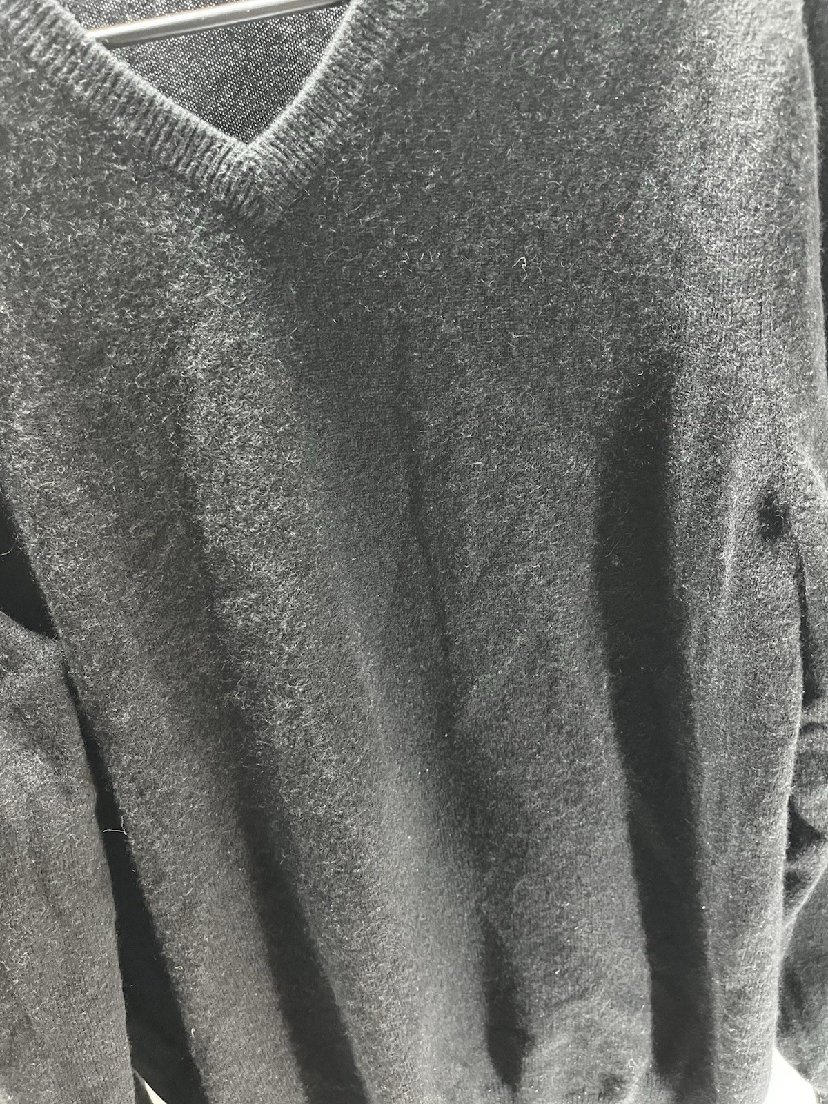 Club Room Medium M Estate Cashmere Sweater V Neck Black Preppy Business