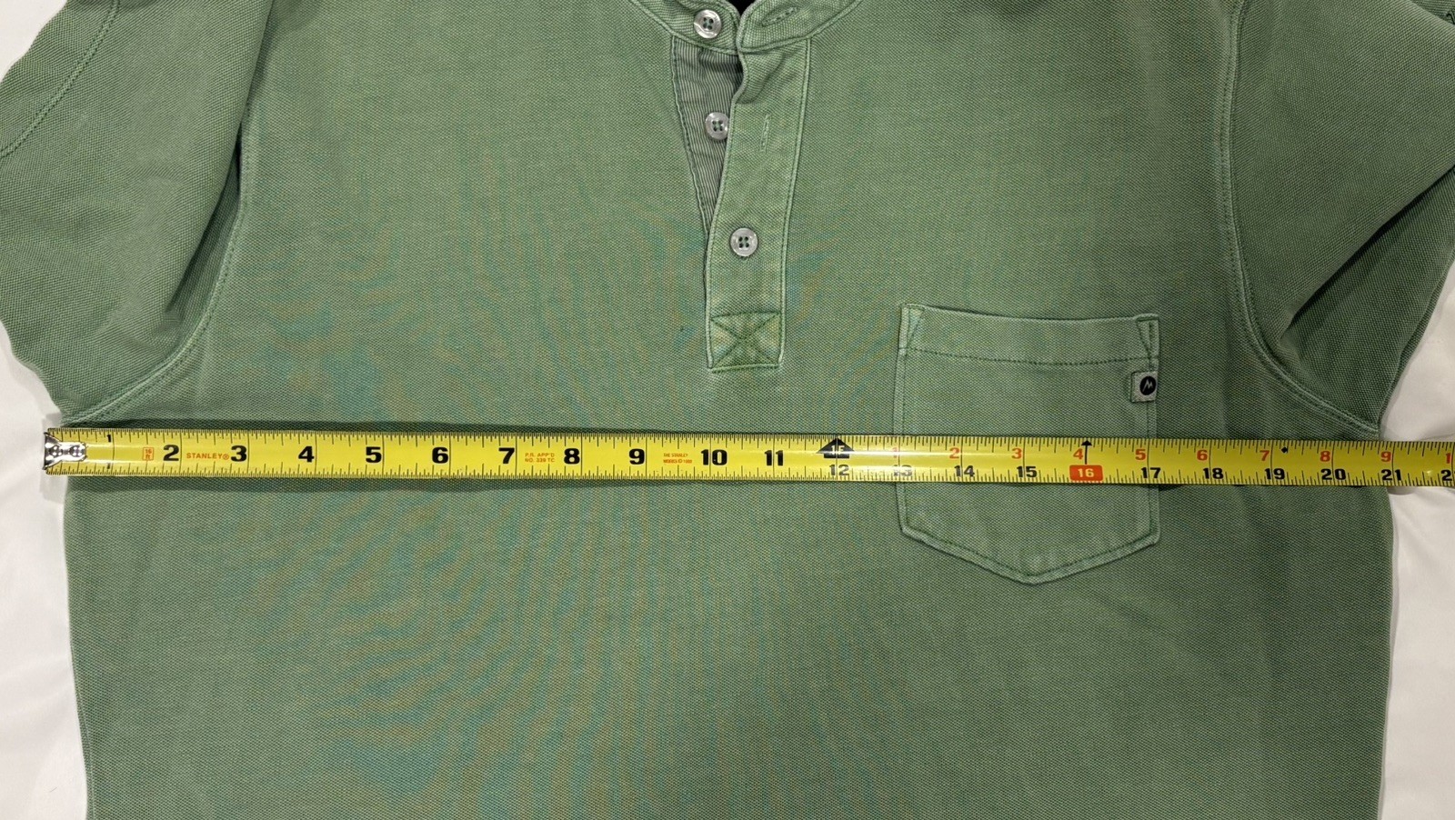 Marmot Carson Polo Button Shirt Men Size M Green, Pocket, Collar