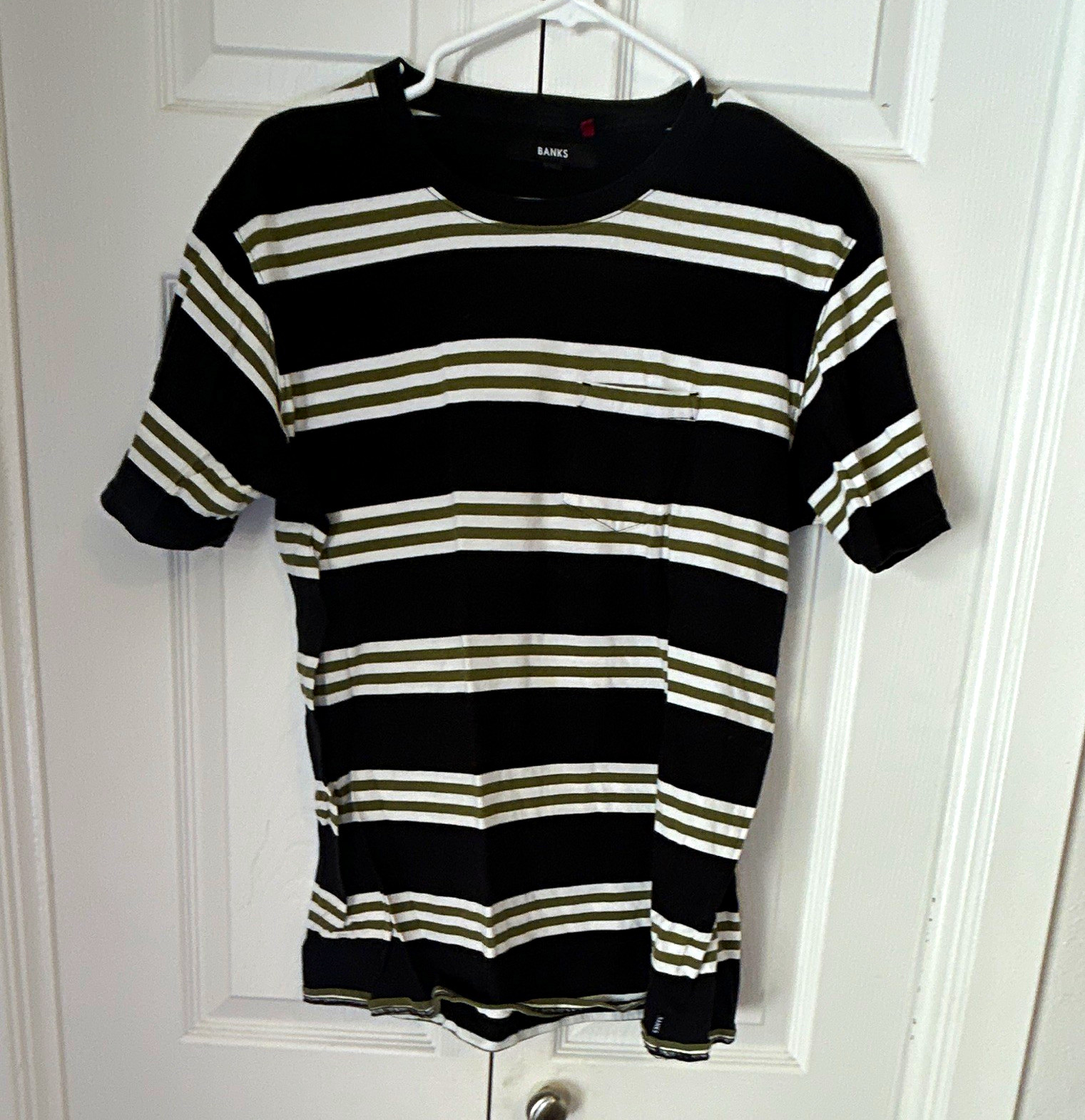 Banks Men’s M Black/White/Green Striped Crew Neck Short Sleeve Pocket T-Shirt