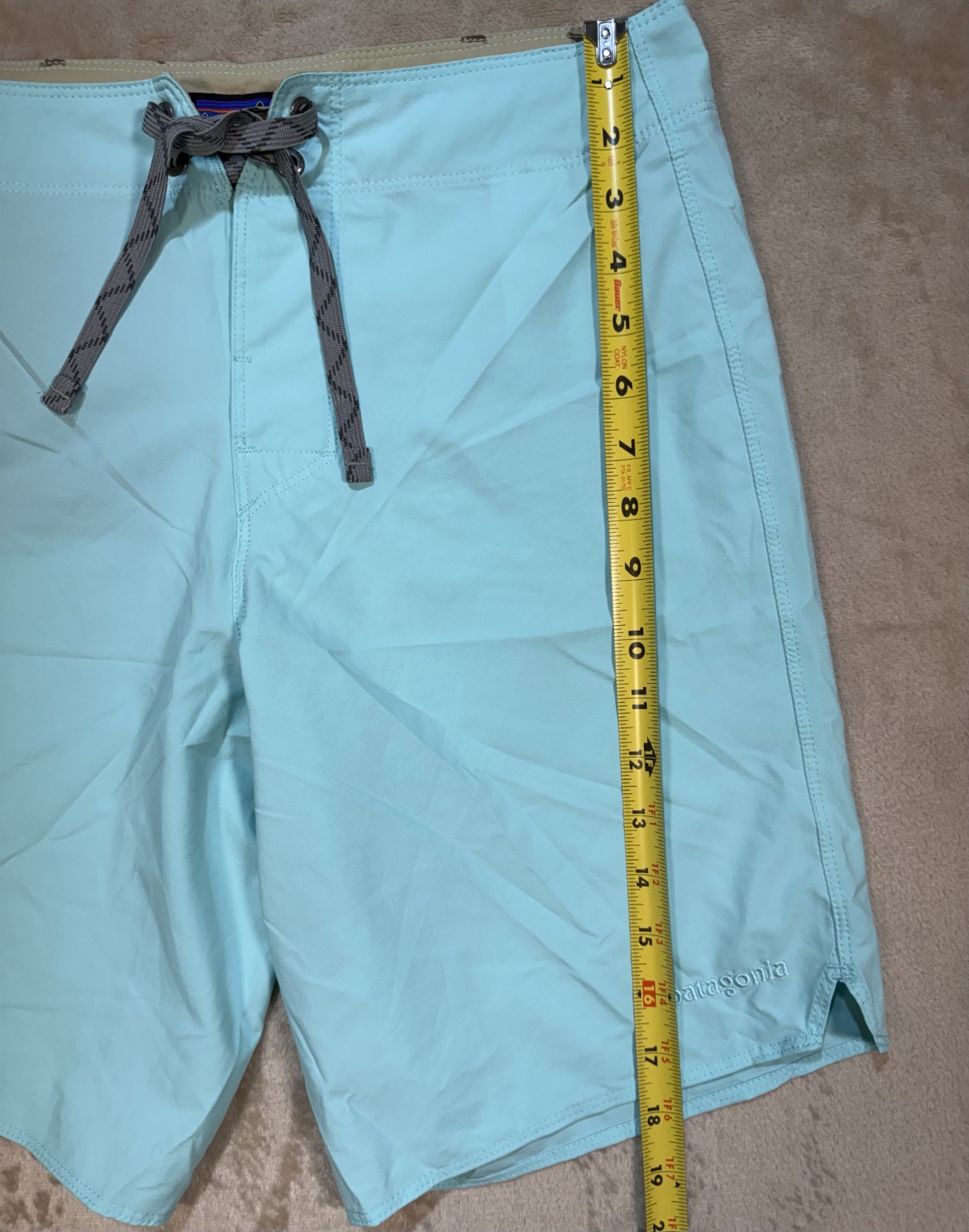 Patagonia Men’s Light & Variable Boardshorts – 18″ Green Size 29 STY86690