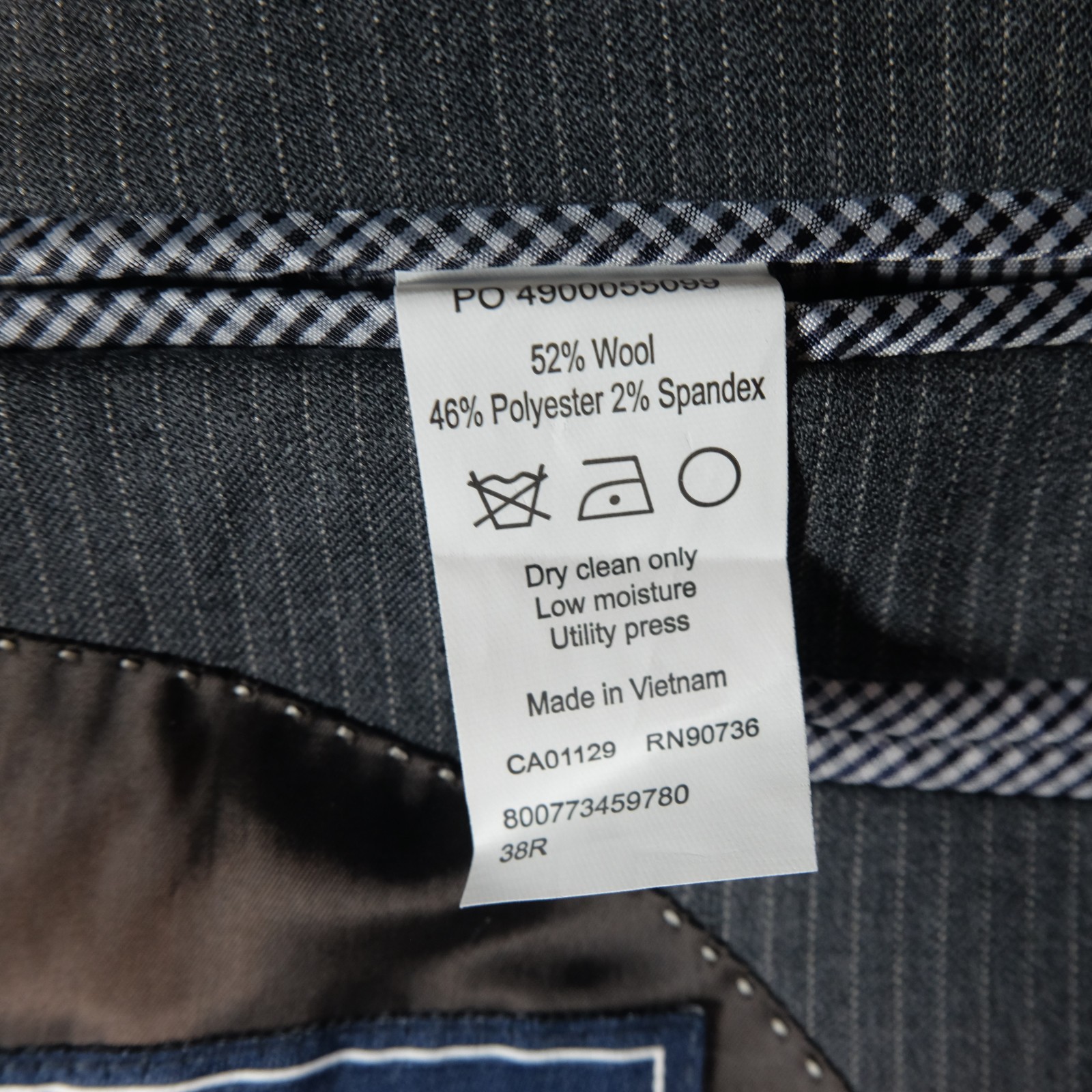 NWT Chaps Classic Gray Pinstripe Double Button Blazer Men’s Size 38R MSRP – $240