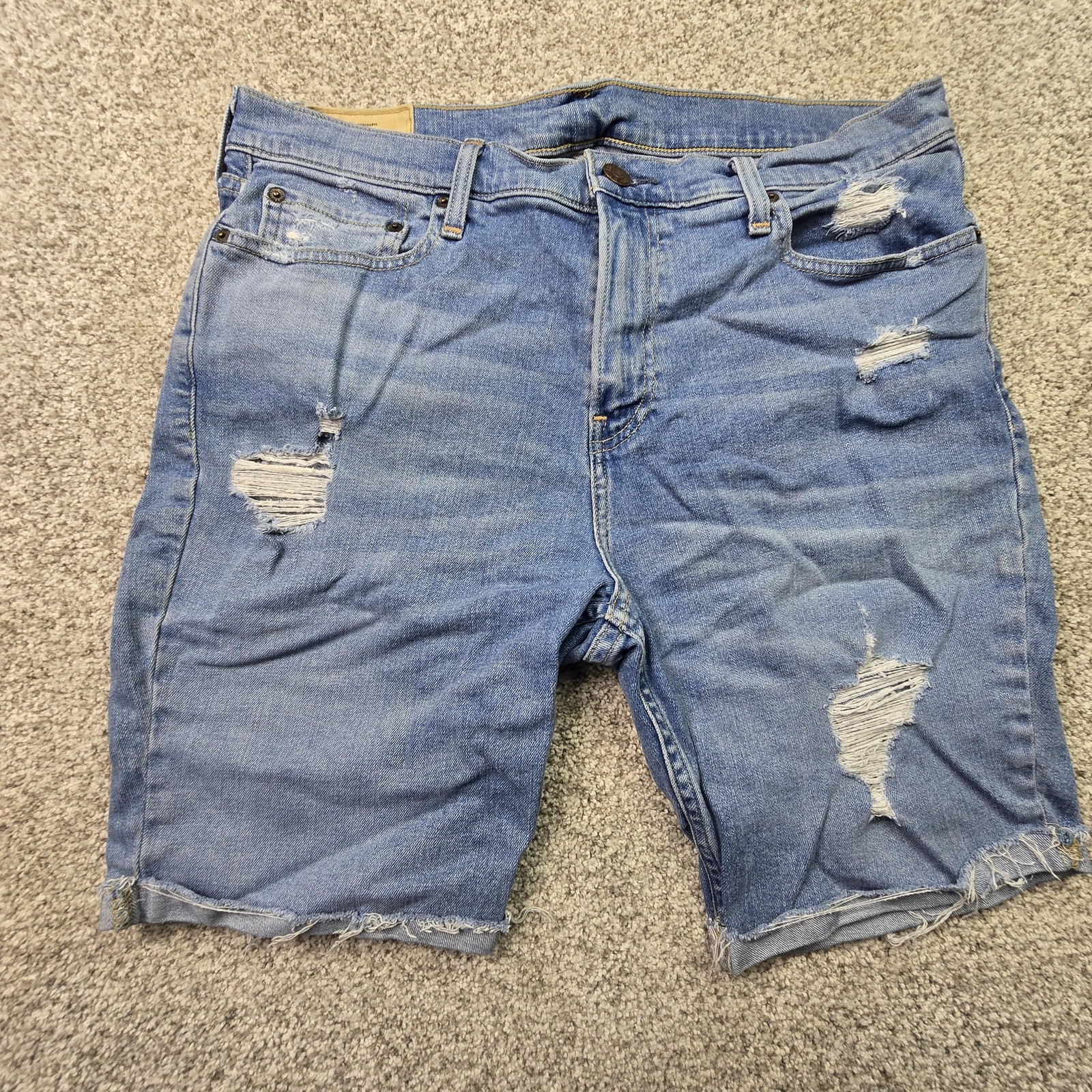 Hollister Denim Shorts Mens 34 Medium Wash Distressed Raw Hem Bermuda 5 Pocket
