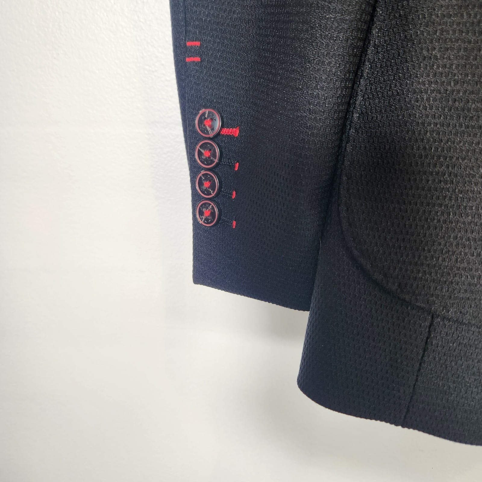 Au Noir Men’s Sports Coat / Jacket / Blazer – 38R – Black in EUC