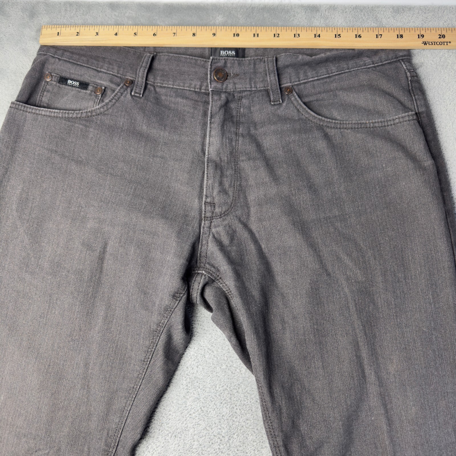 Hugo Boss Jeans Mens 36×34 Gray Vintage Wash Casual Everyday Straight Pants