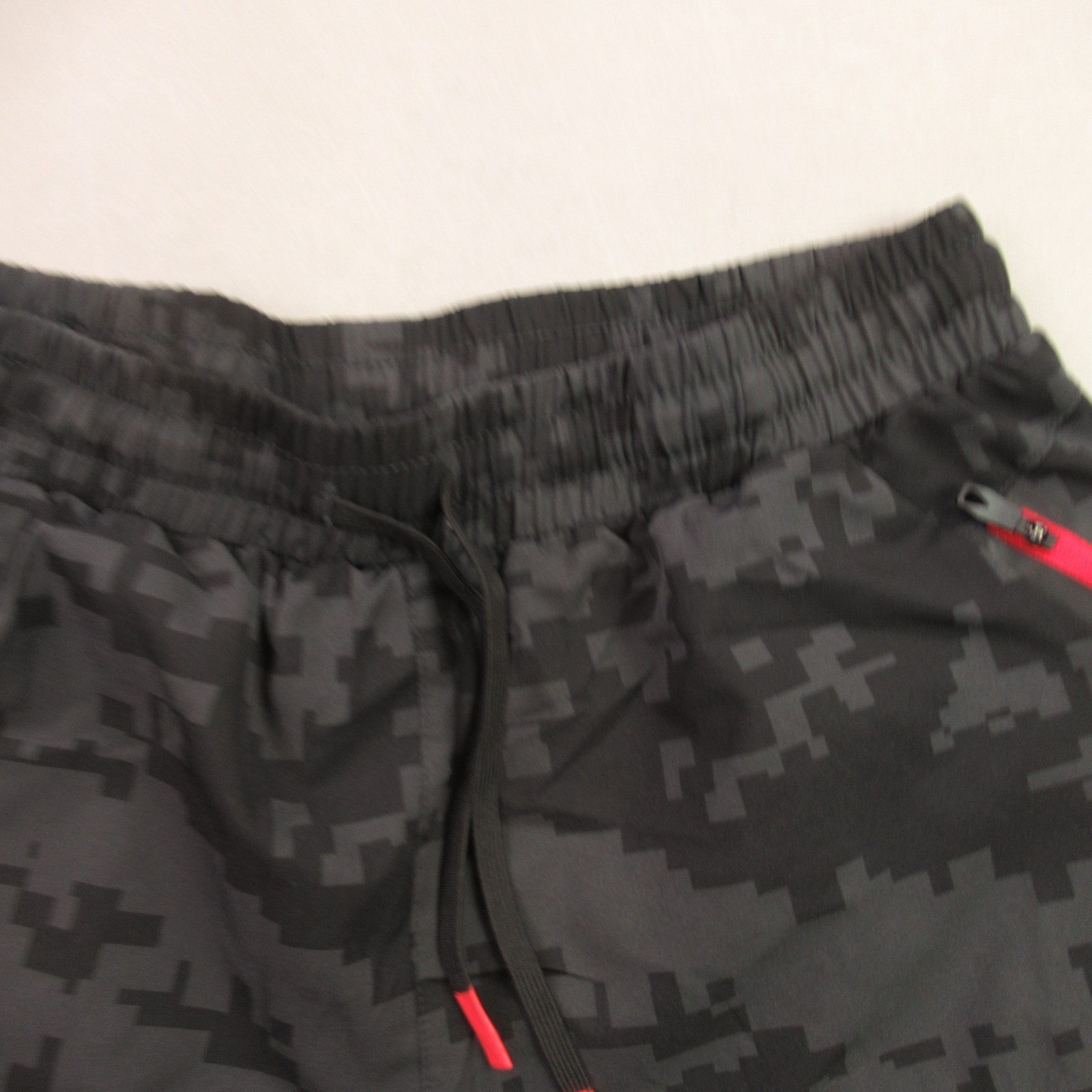 Spyder Shorts Mens Medium Outdoor Workout Lightweight Activewear Black