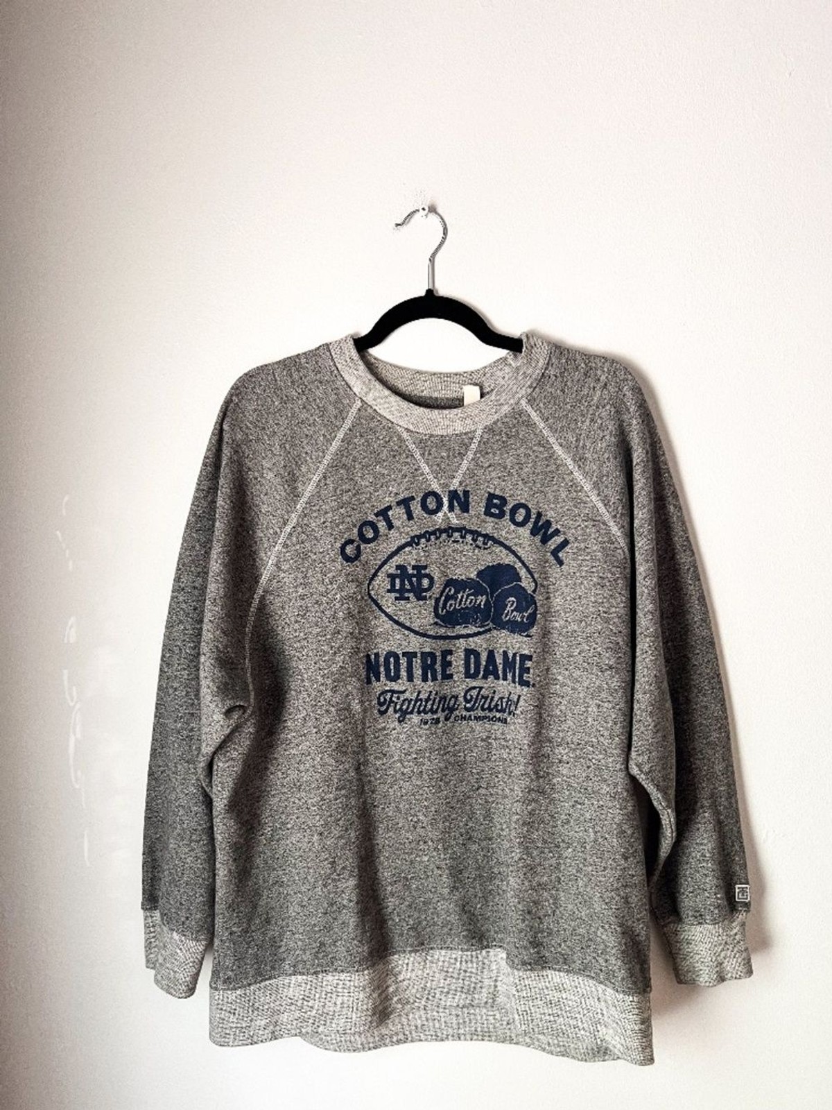 Tailgate Notre Dame Fighting Irish Vintage Style Oversized Cotton Bowl Crewneck