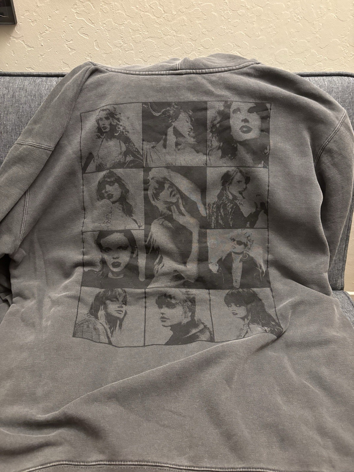 Taylor Swift The Eras Tour Official Hoodie Unisex XL Gray Graphic Print