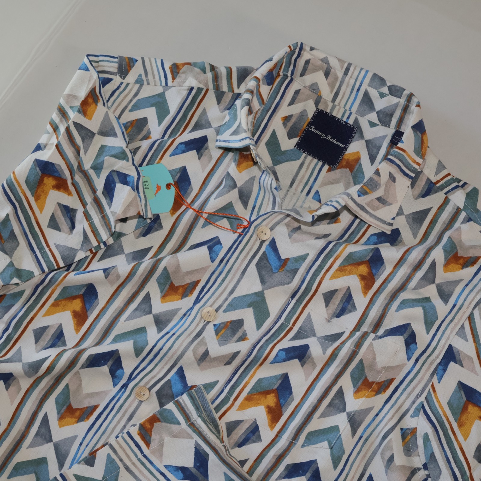 Tommy Bahama Camp Shirt Aloha Arrow Continental White Silk New SS Medium M