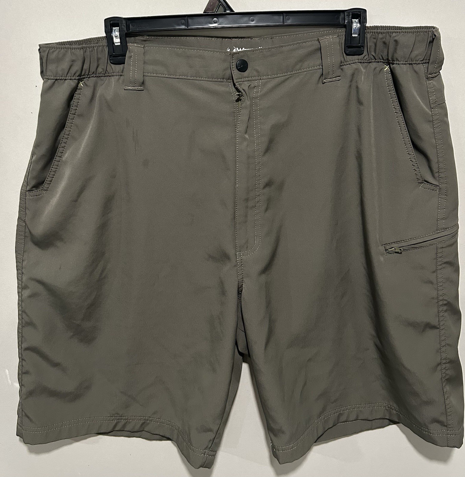 Wrangler Men’s Green 42 Performance Shorts Side Elastic Waist Zipper Pockets