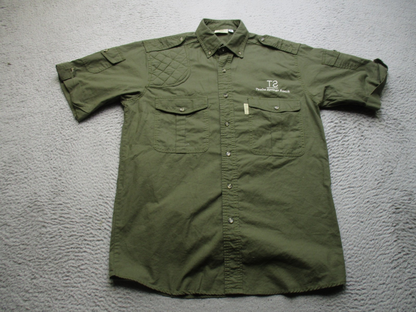 TAG Safari Shirt Mens M Green Short Sleeve Button Up Shooting Outdoor Fishing