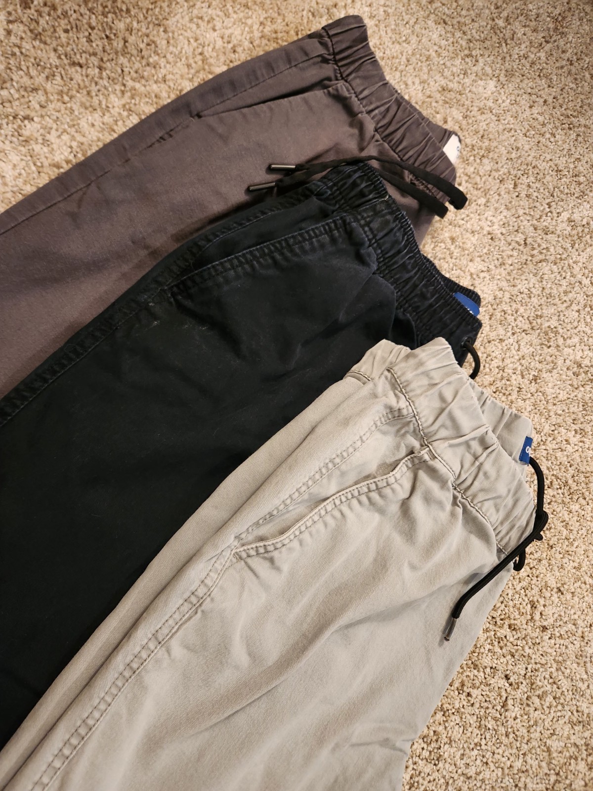 Old Navy Modern Jogger Pants Men’s – Light Gray, Black, Charcoal – Small