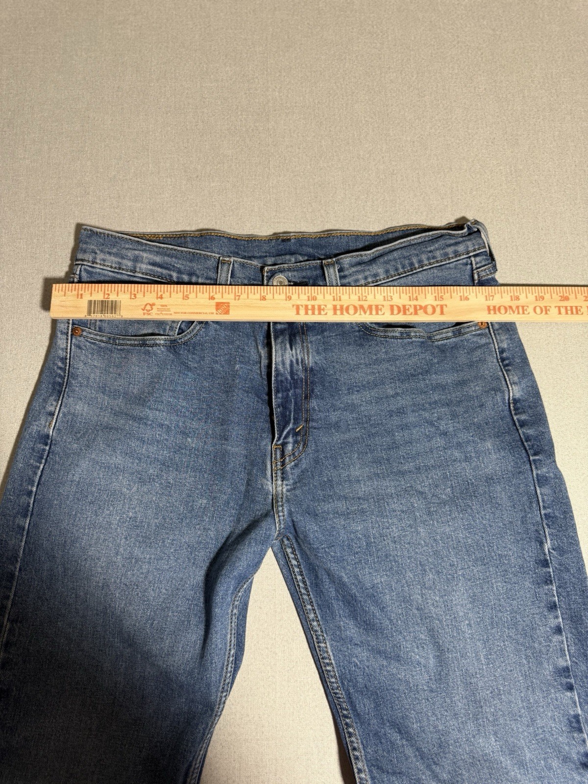Levi Strauss & Co Blue 514 Straight Denim Jeans Medium Wash Men’s 34WX34L