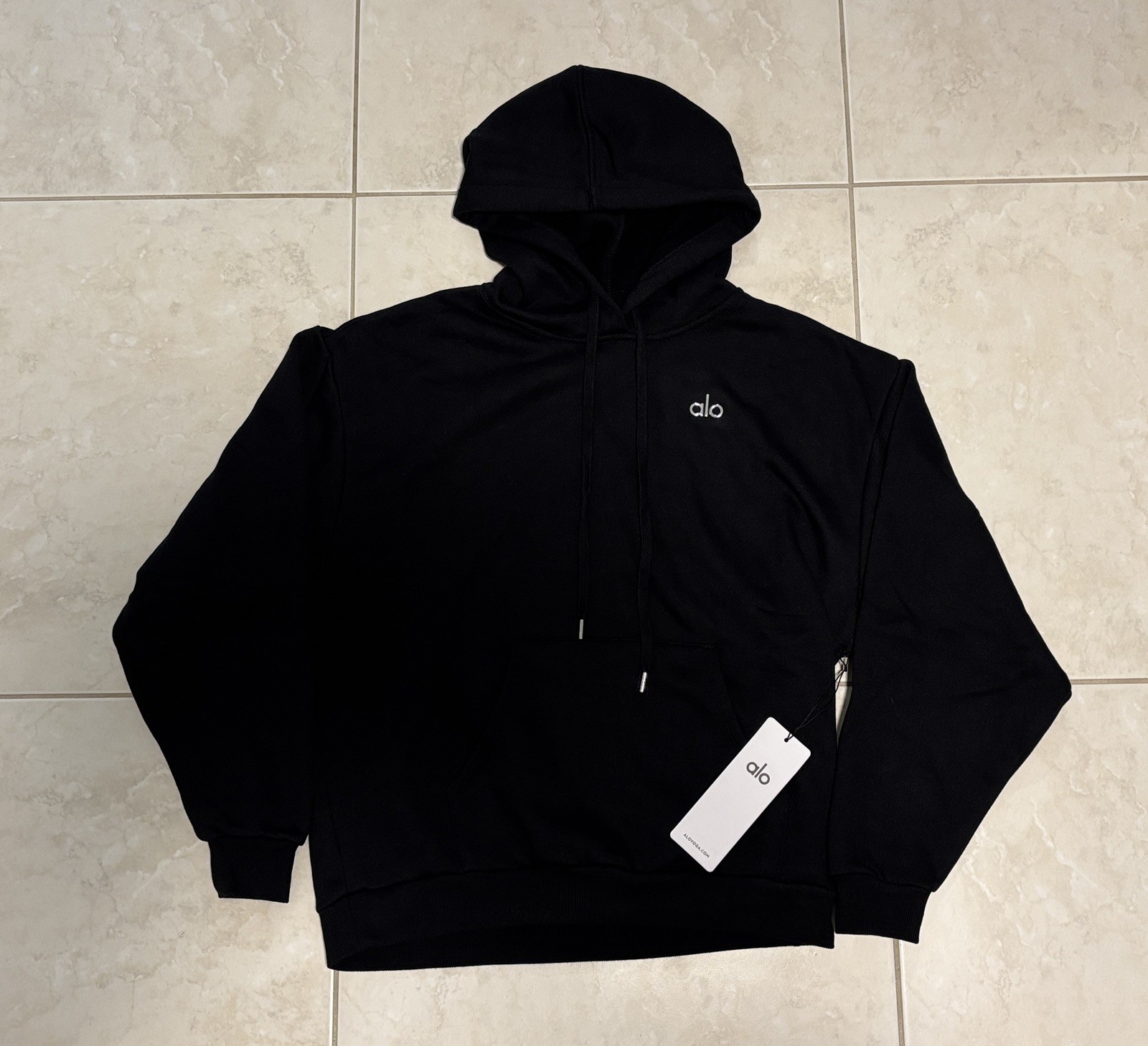 Alo Men’s black hoodie and sweat pants set