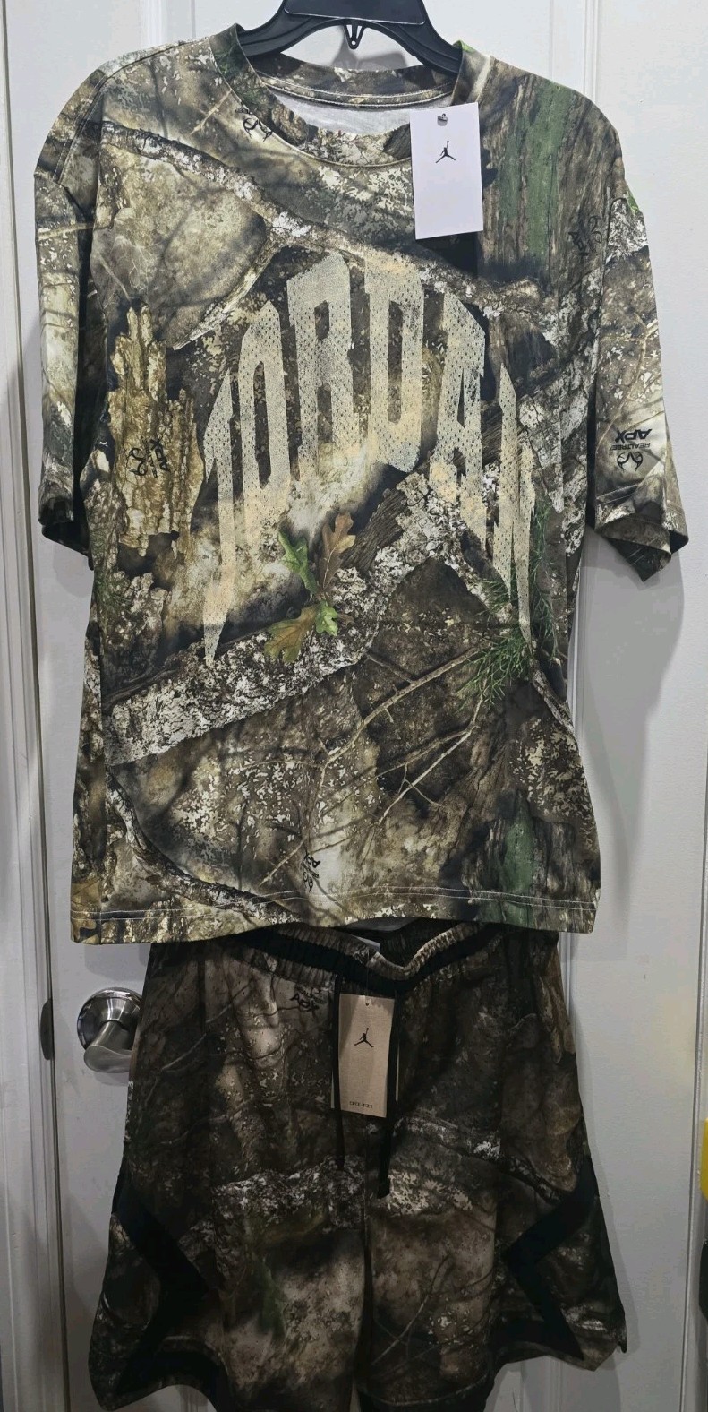 Air Jordan Dri-FIT Realtree APX Diamond Camo Shirt And Shorts Set Men’s Medium