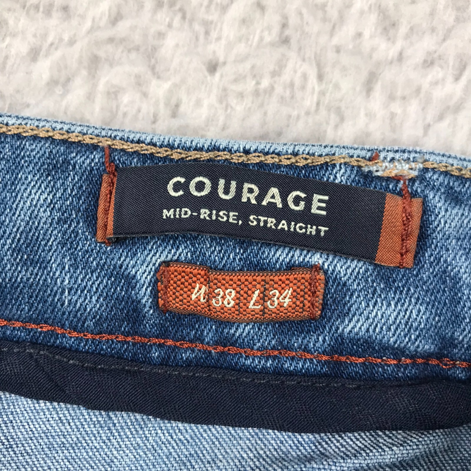 34 Heritage Courage Jeans Mens 38 (37×33) Blue Mid Rise Straight Stretch Denim
