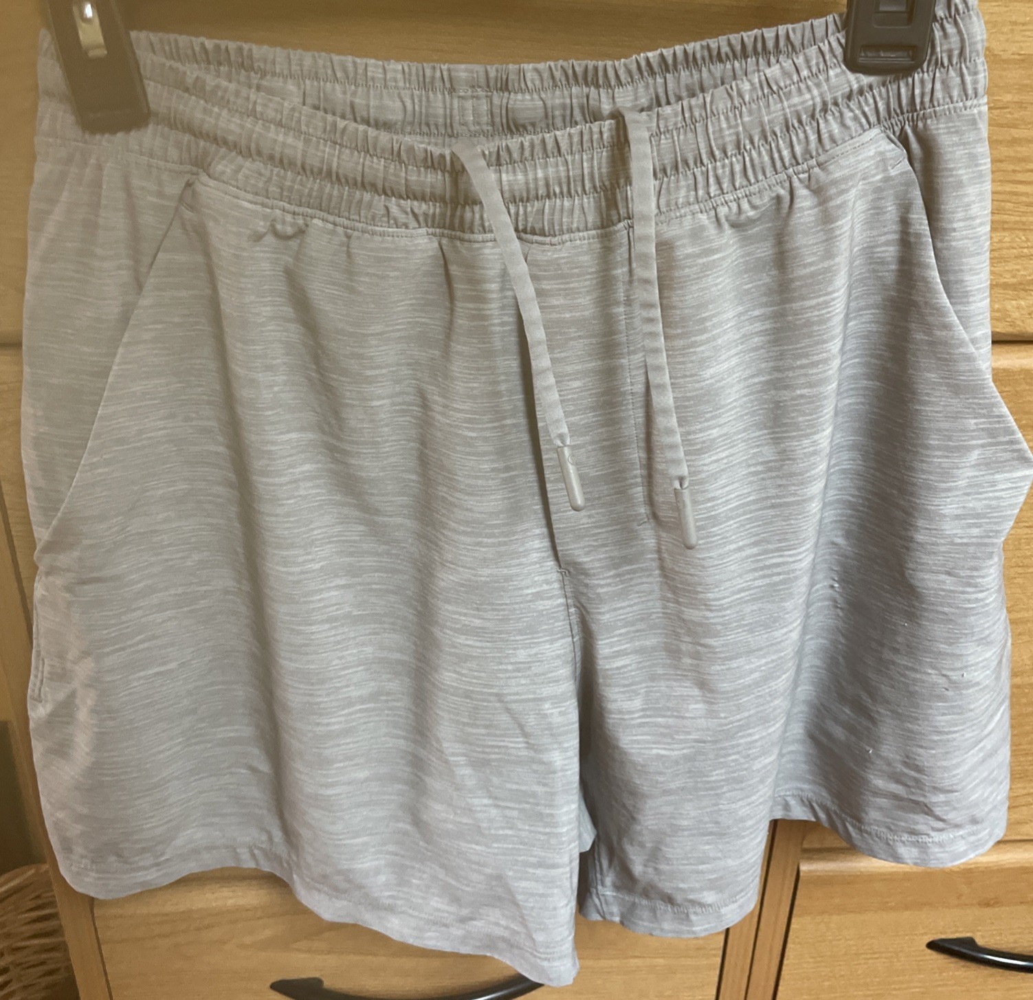 Lululemon 5”Pace Breaker Lined Shorts (No Tag) Mens Small Gray Athletic